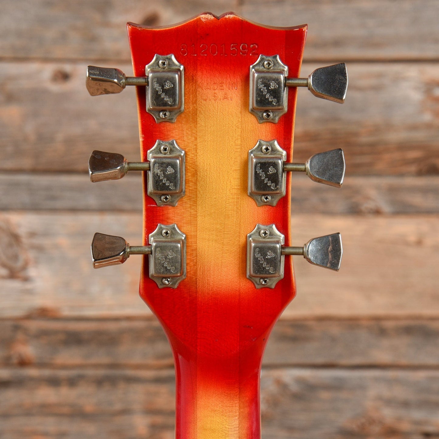 Gibson Les Paul Deluxe Sunburst 1981 Electric Guitars / Solid Body