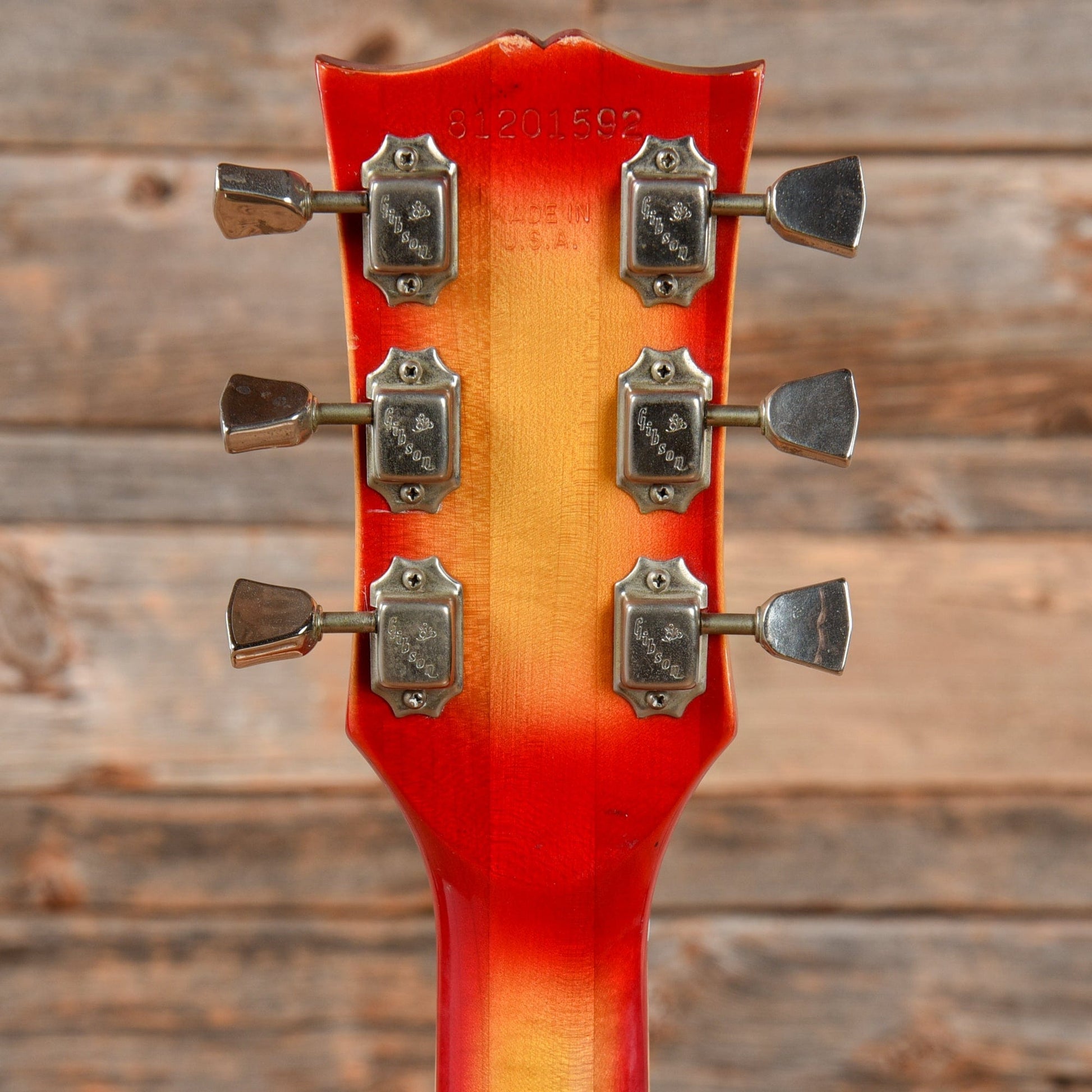 Gibson Les Paul Deluxe Sunburst 1981 Electric Guitars / Solid Body