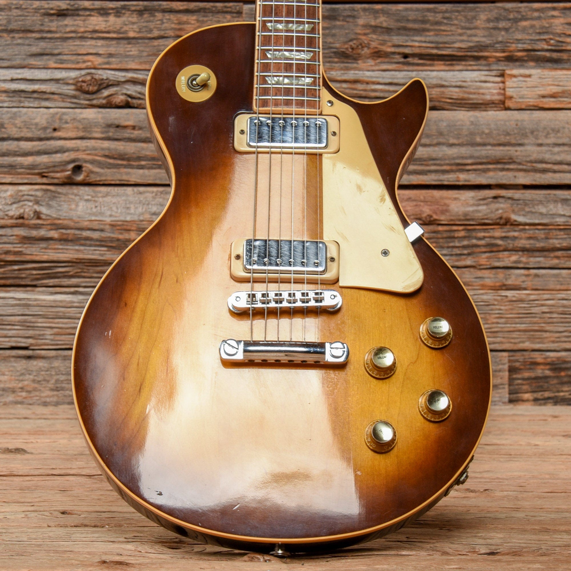 Gibson Les Paul Deluxe Tobacco Sunburst 1978 Electric Guitars / Solid Body