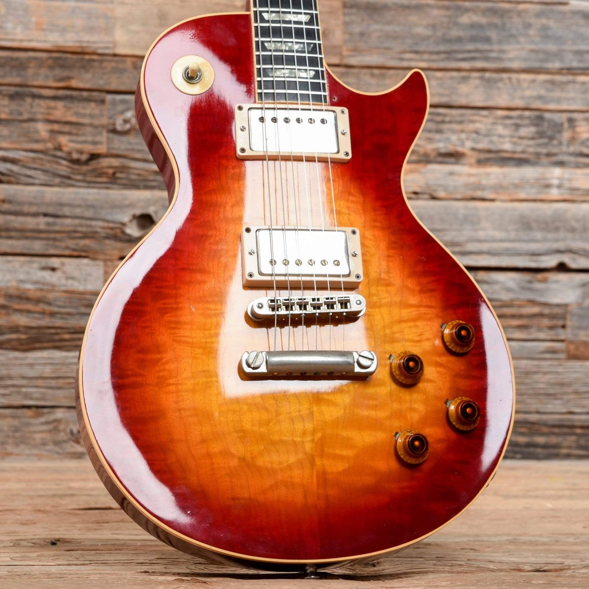 Gibson Les Paul Heritage 80 Elite Sunburst 1981 Electric Guitars / Solid Body