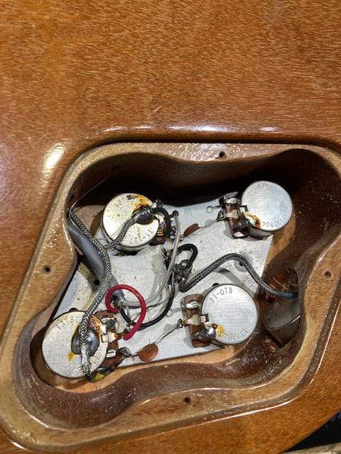 Gibson Les Paul Heritage Elite Sunburst 1981 Electric Guitars / Solid Body