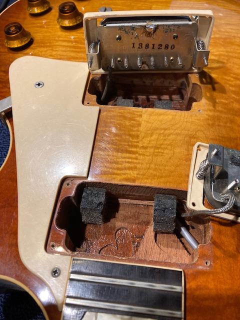 Gibson Les Paul Heritage Elite Sunburst 1981 Electric Guitars / Solid Body