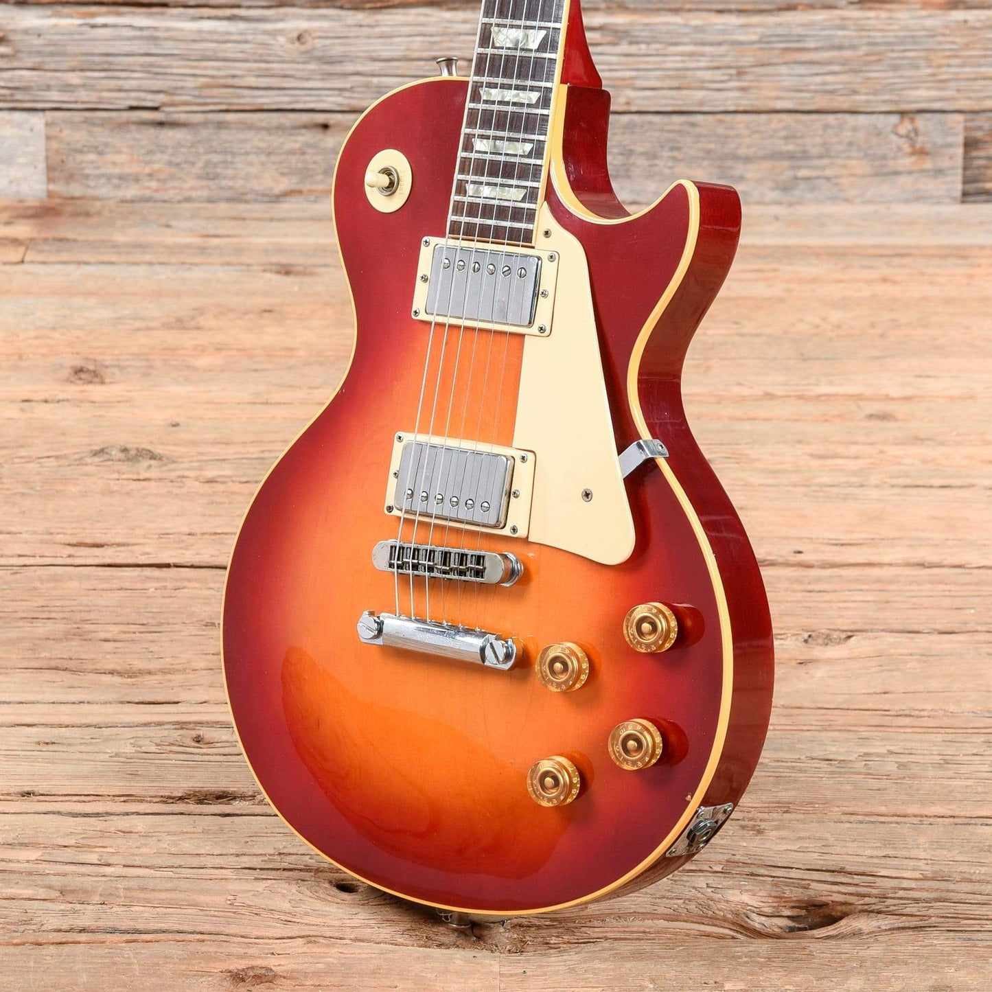 Gibson Les Paul Standard Cherry Sunburst 1982 Electric Guitars / Solid Body