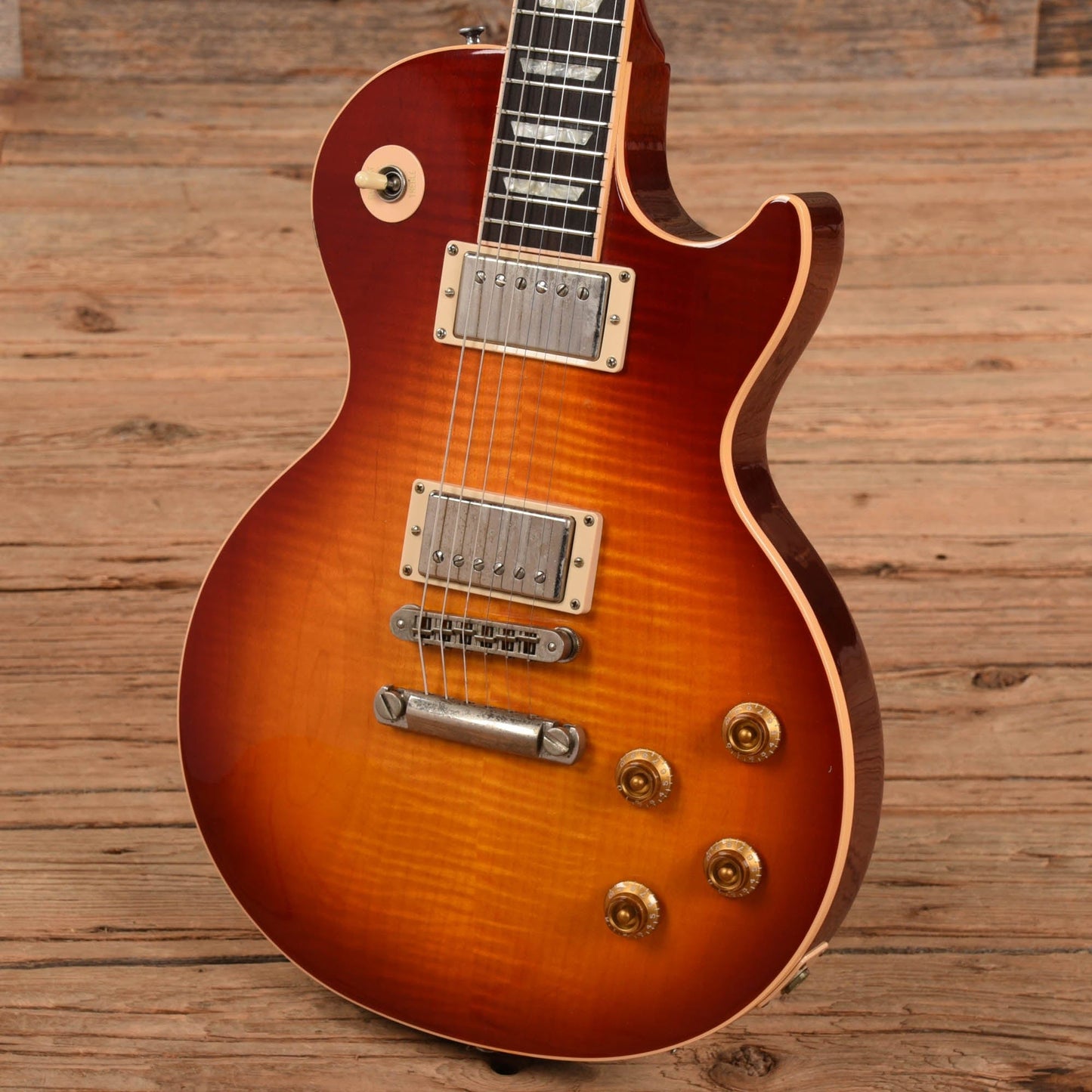 Gibson Les Paul Standard Cherry Sunburst 2004 Electric Guitars / Solid Body