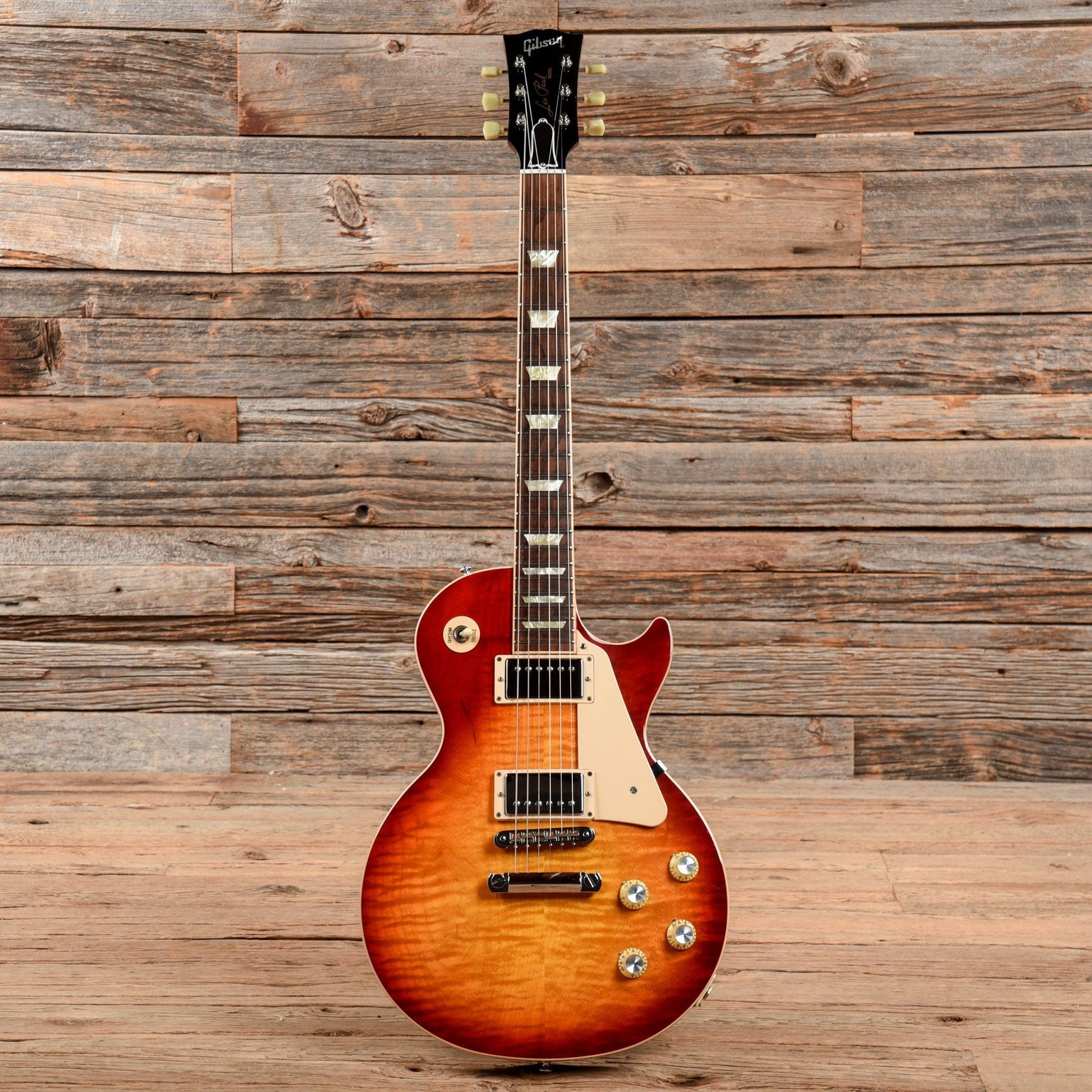Gibson Les Paul Standard Cherry Sunburst 2011 Electric Guitars / Solid Body