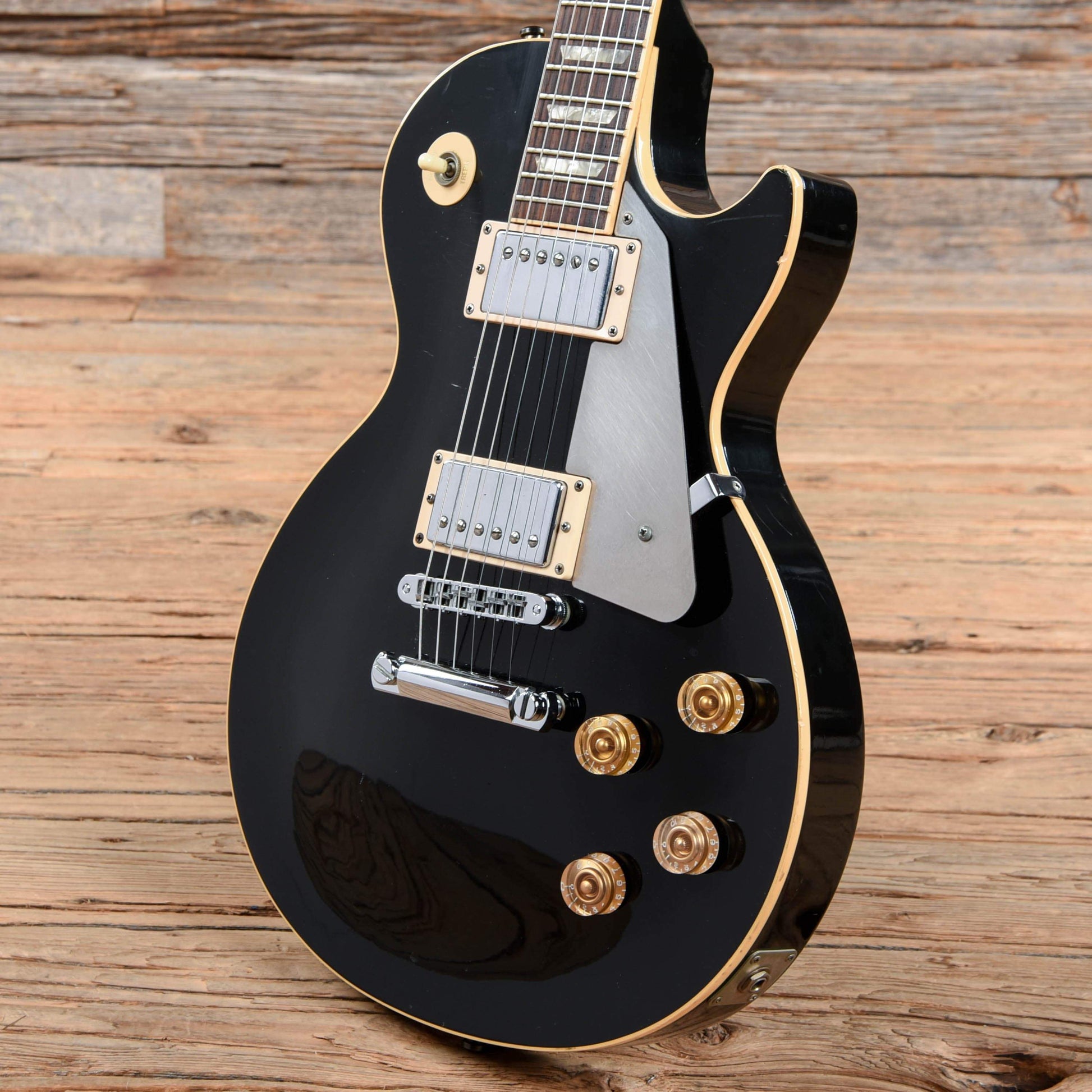 Gibson Les Paul Standard Ebony 1995 Electric Guitars / Solid Body