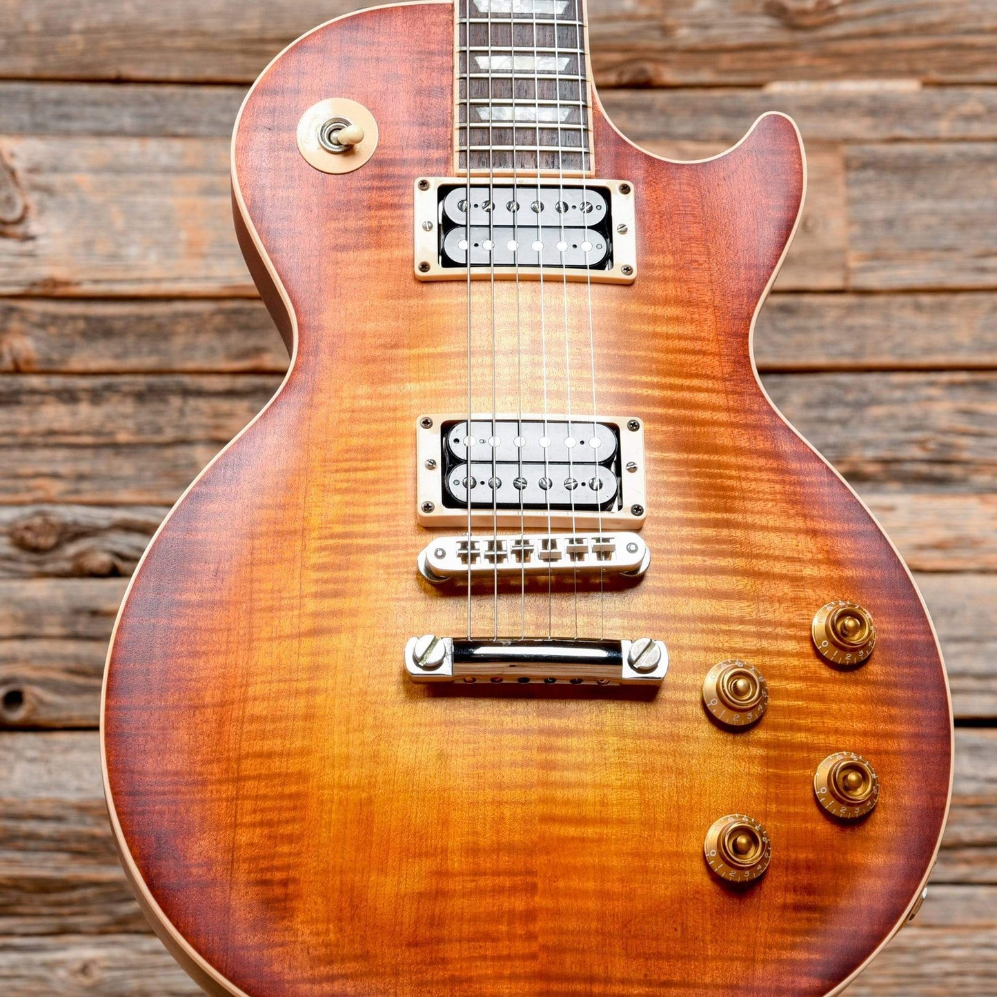 Gibson Les Paul Standard Faded Sunburst 2005 Electric Guitars / Solid Body