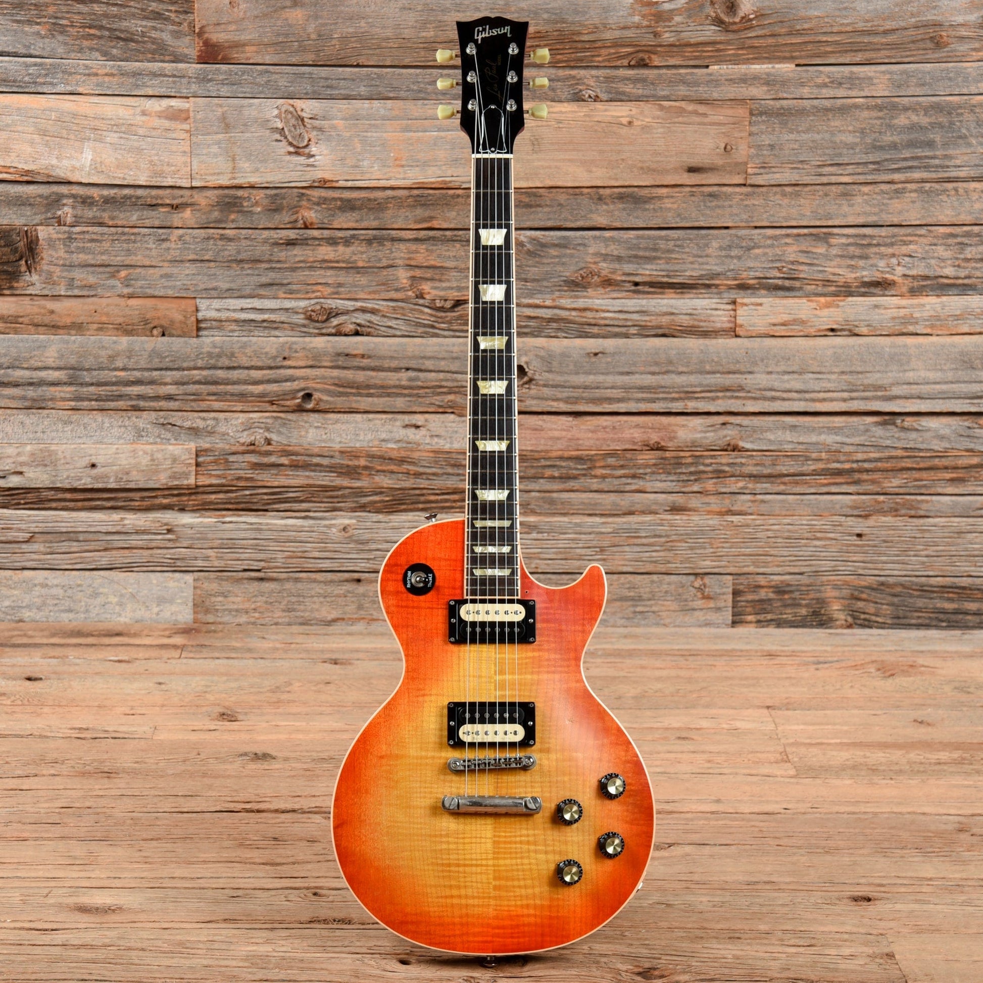 Gibson Les Paul Standard Faded Sunburst 2005 Electric Guitars / Solid Body