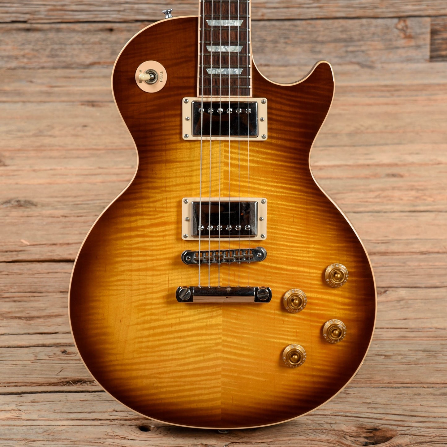 Gibson Les Paul Standard Honeyburst 2004 Electric Guitars / Solid Body