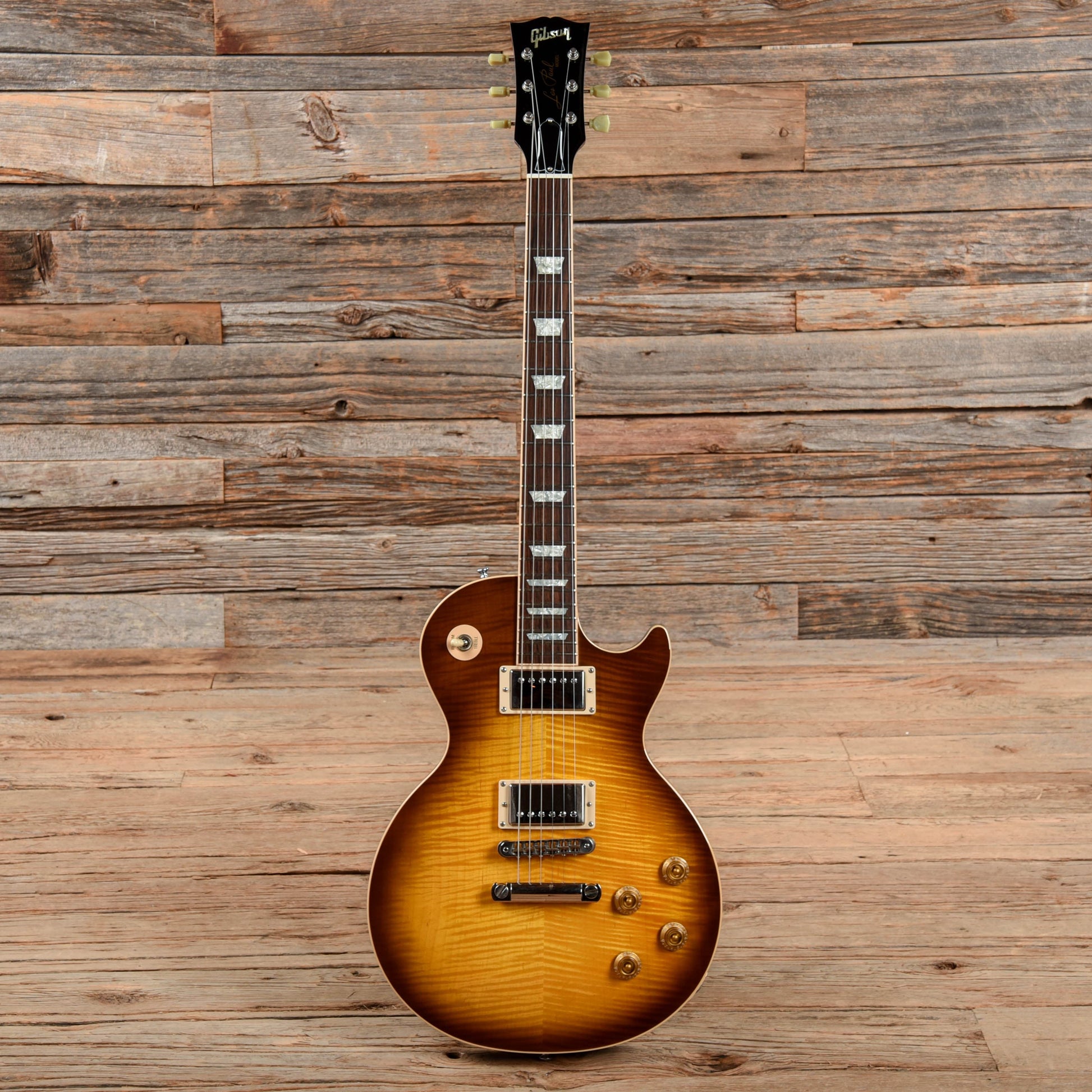 Gibson Les Paul Standard Honeyburst 2004 Electric Guitars / Solid Body