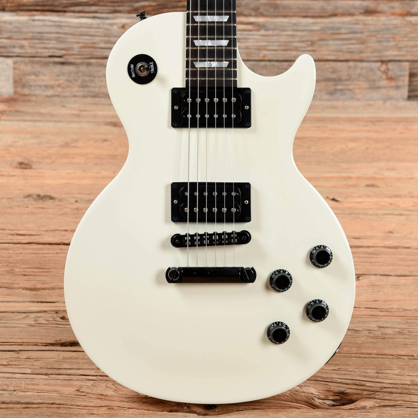 Gibson Les Paul Studio Alpine White 2010 Electric Guitars / Solid Body