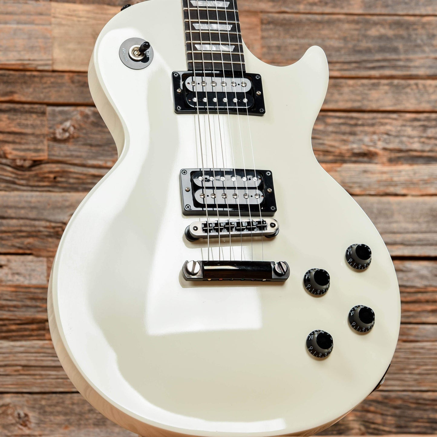 Gibson Les Paul Studio Alpine White 2010 Electric Guitars / Solid Body