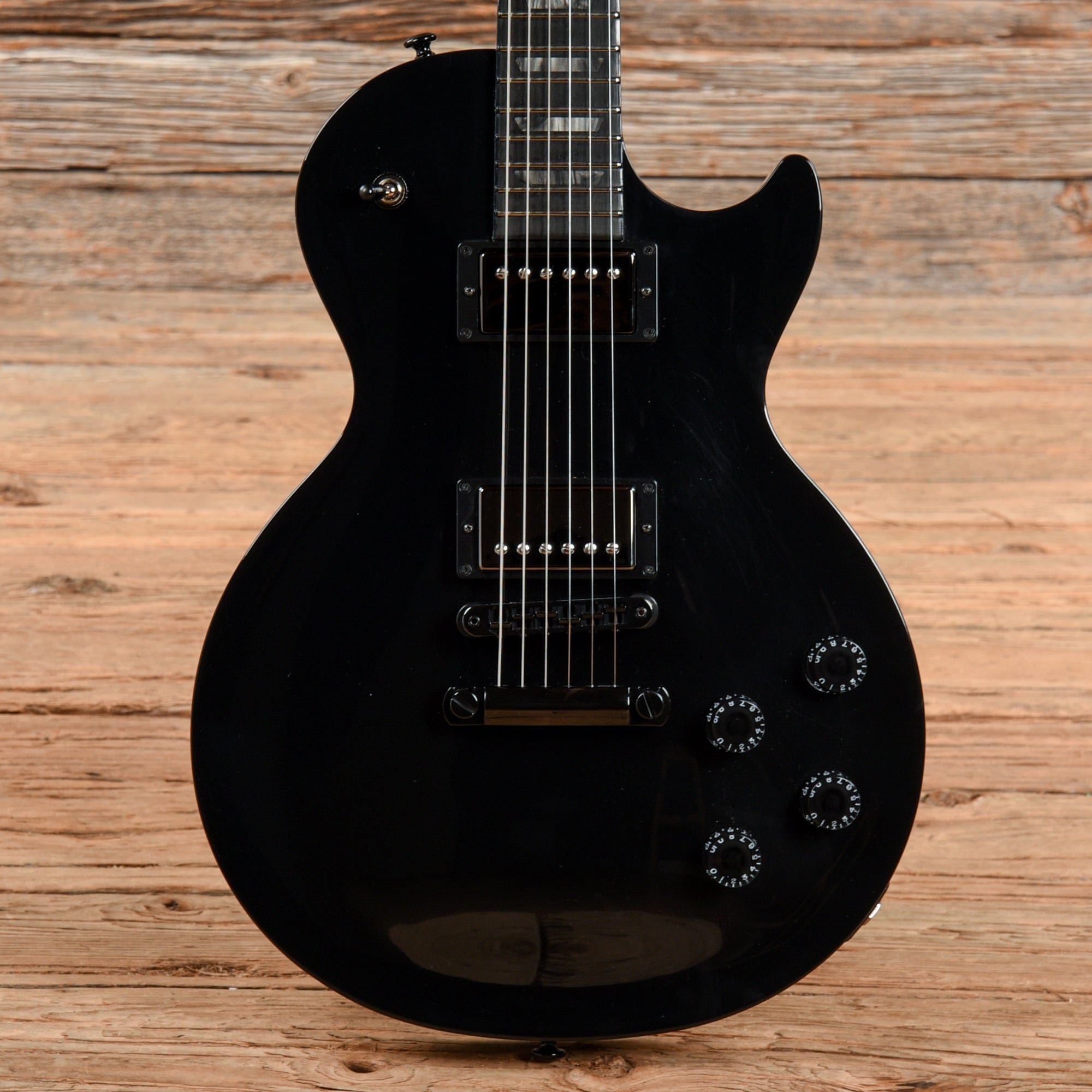 Gibson Les Paul Studio Dark Limited Edition Ebony 2020 – Chicago Music ...