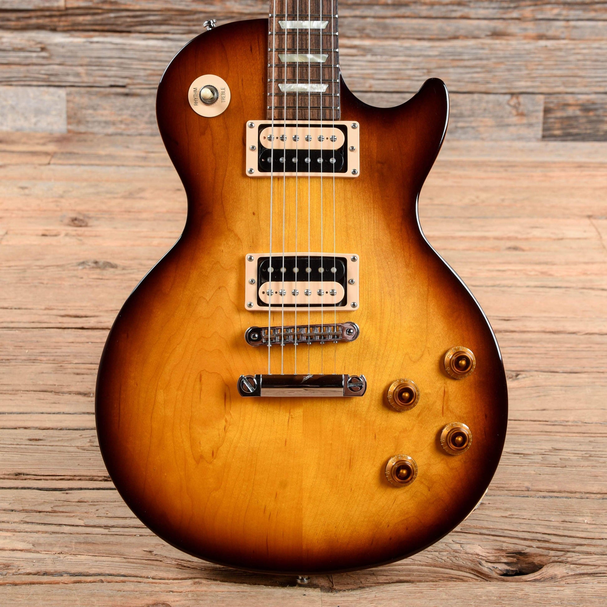 Gibson Les Paul Studio Deluxe Sunburst 2010 Electric Guitars / Solid Body