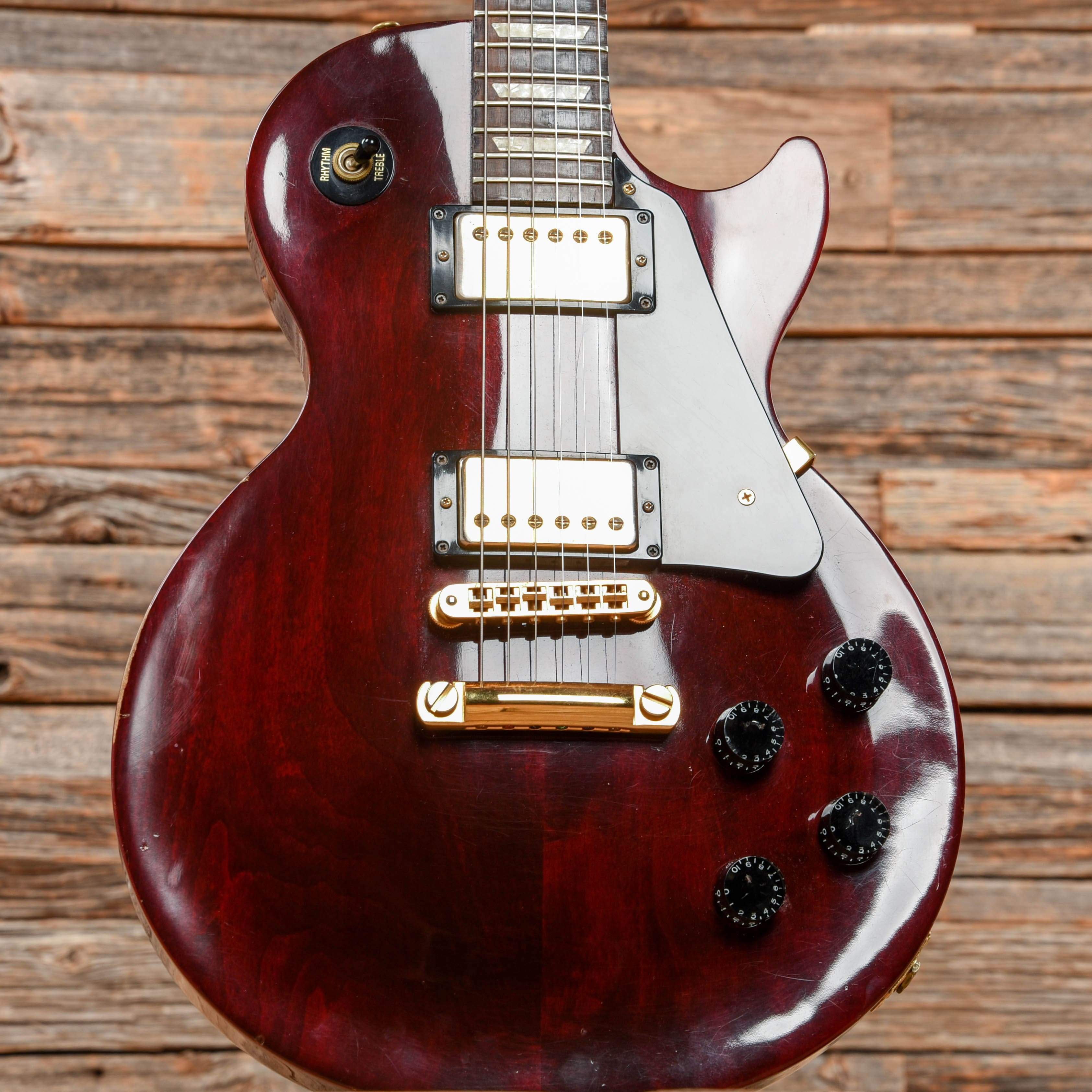Gibson Les Paul Studio Deluxe Wine Red 1996 – Chicago Music Exchange