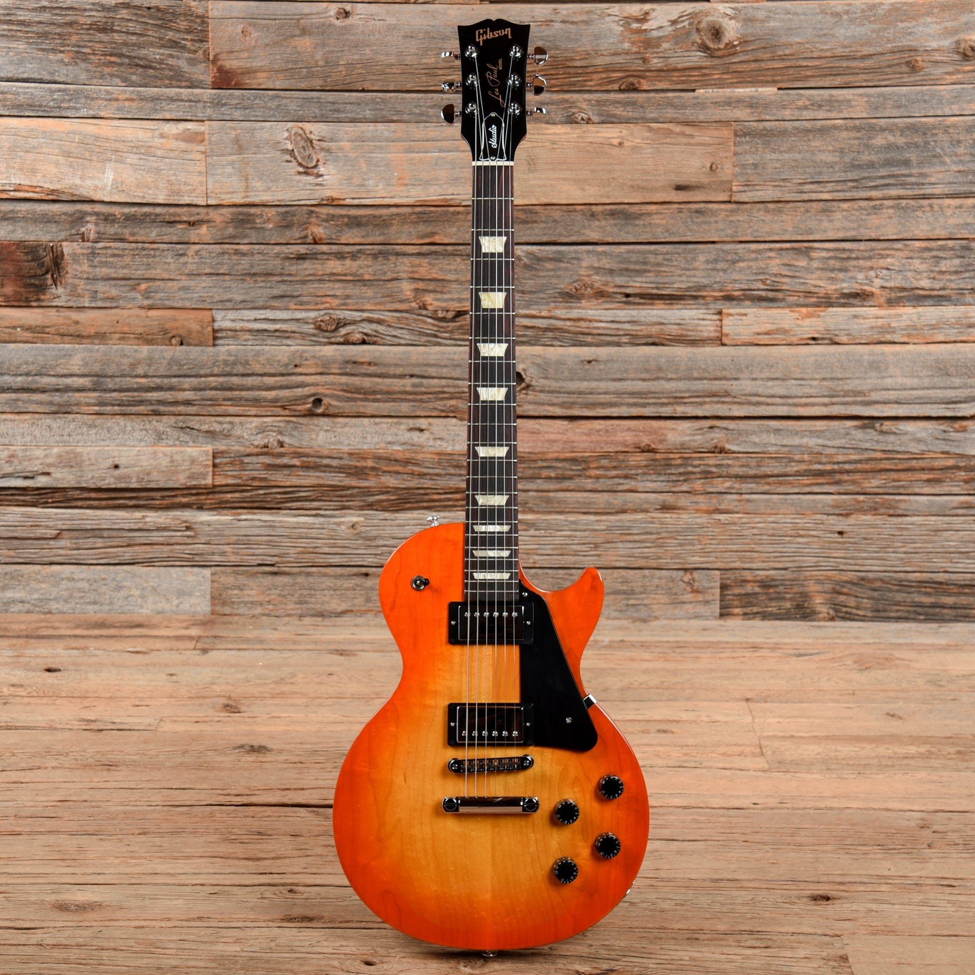 Gibson Les Paul Studio Tangerine Burst 2021 – Chicago Music Exchange