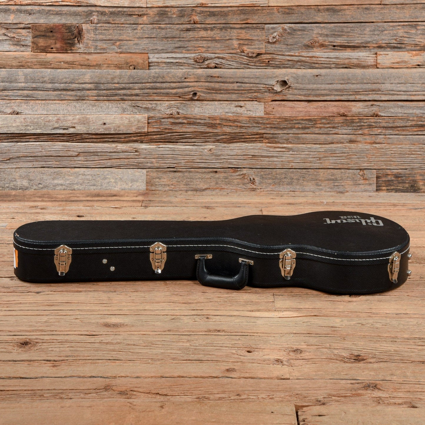 Gibson Les Paul Studio Worn Cherry 2008 Electric Guitars / Solid Body