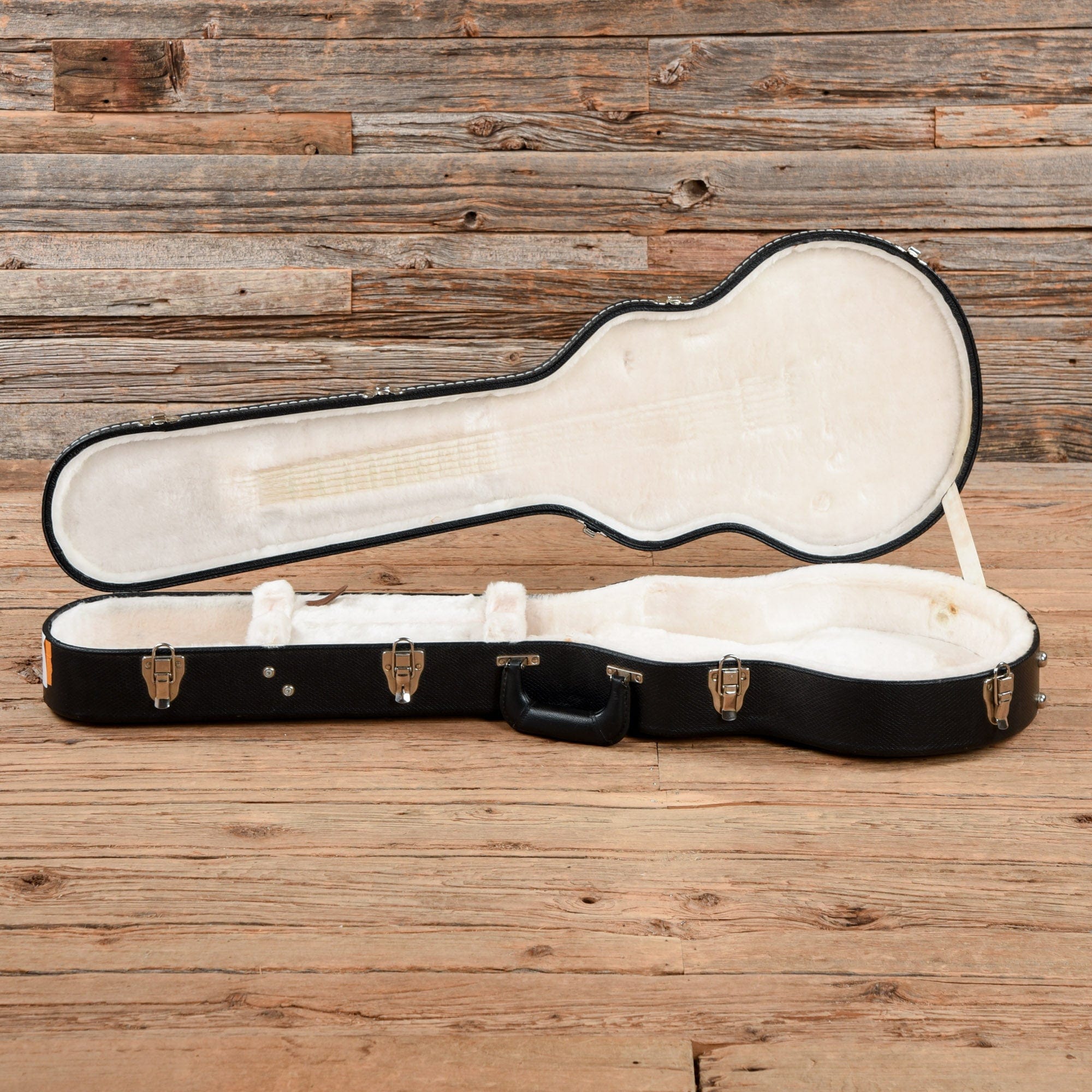 Gibson Les Paul Studio Worn Cherry 2008 Electric Guitars / Solid Body