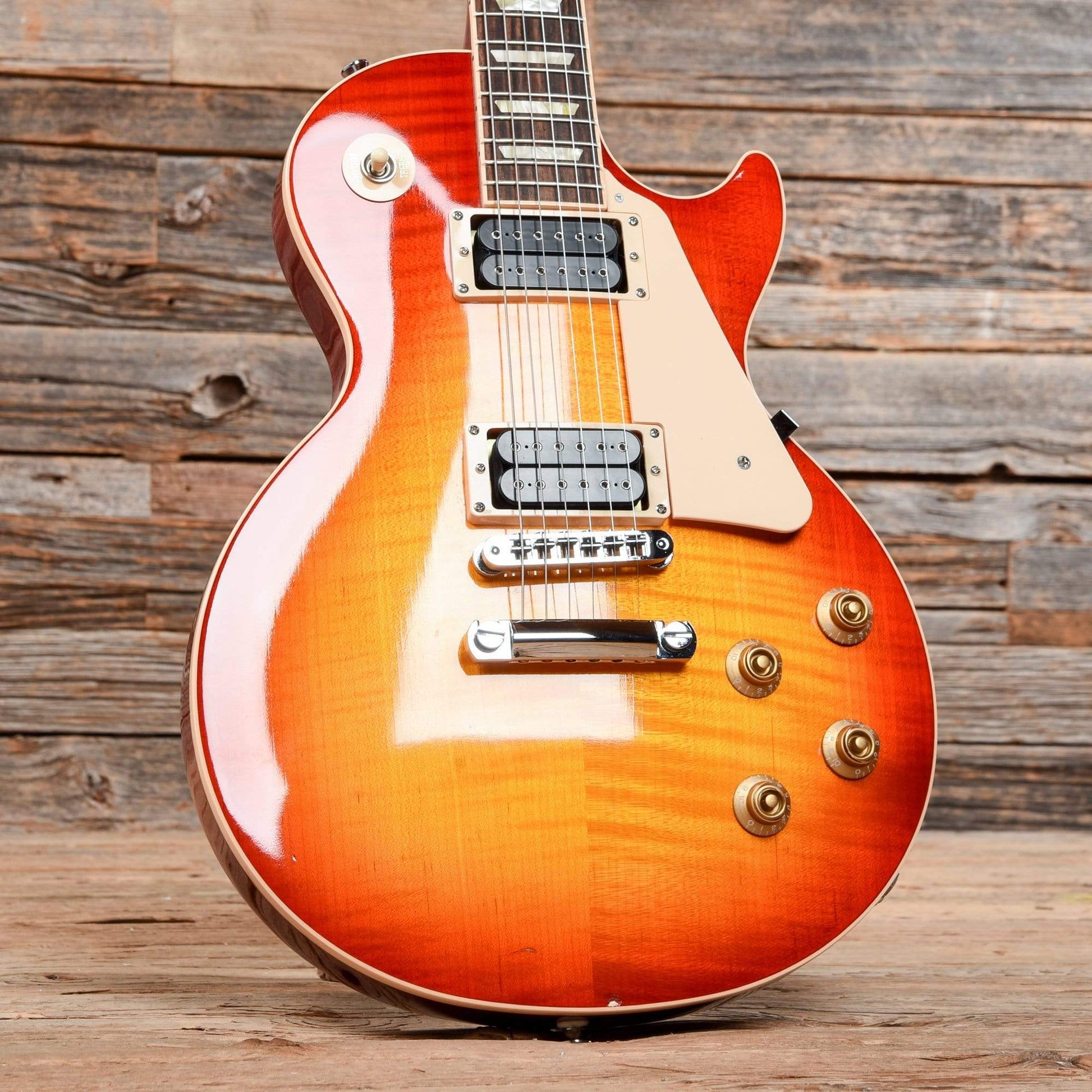 Gibson Les Paul Traditional Cherry Sunburst 2010 Electric Guitars / Solid Body