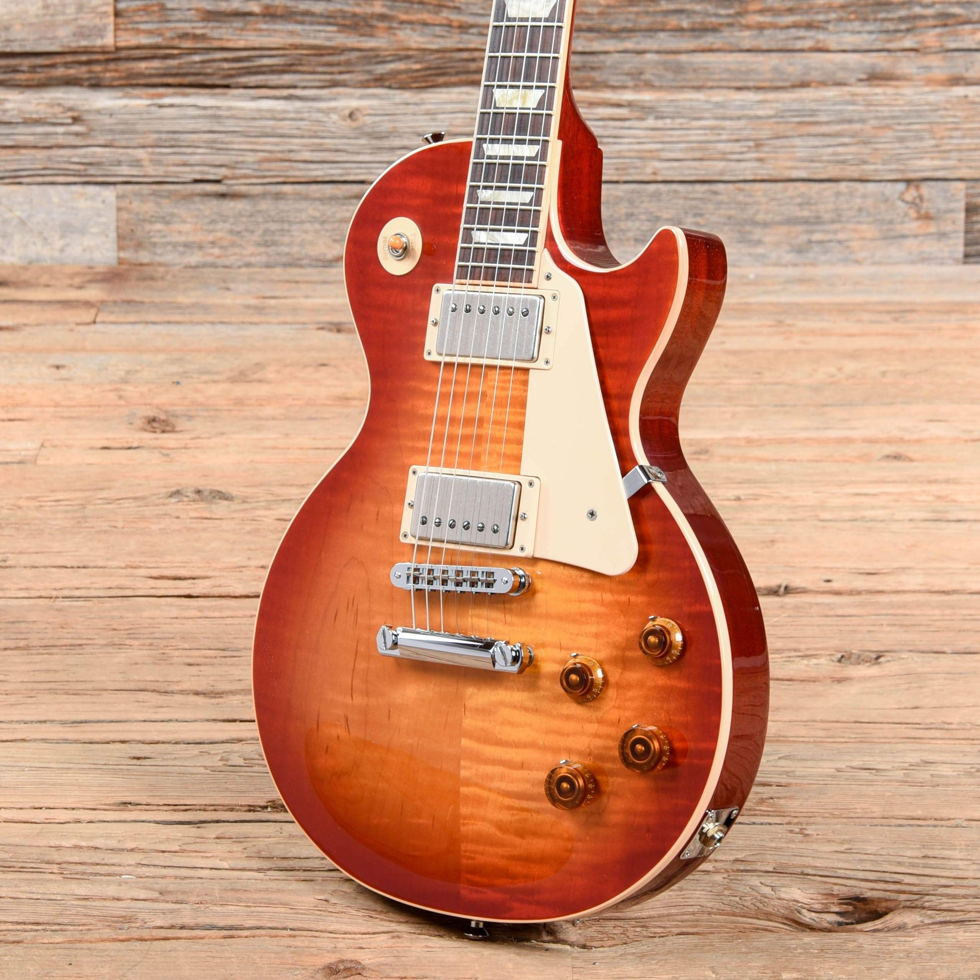 Gibson Les Paul Traditional Cherry Sunburst 2011 Electric Guitars / Solid Body