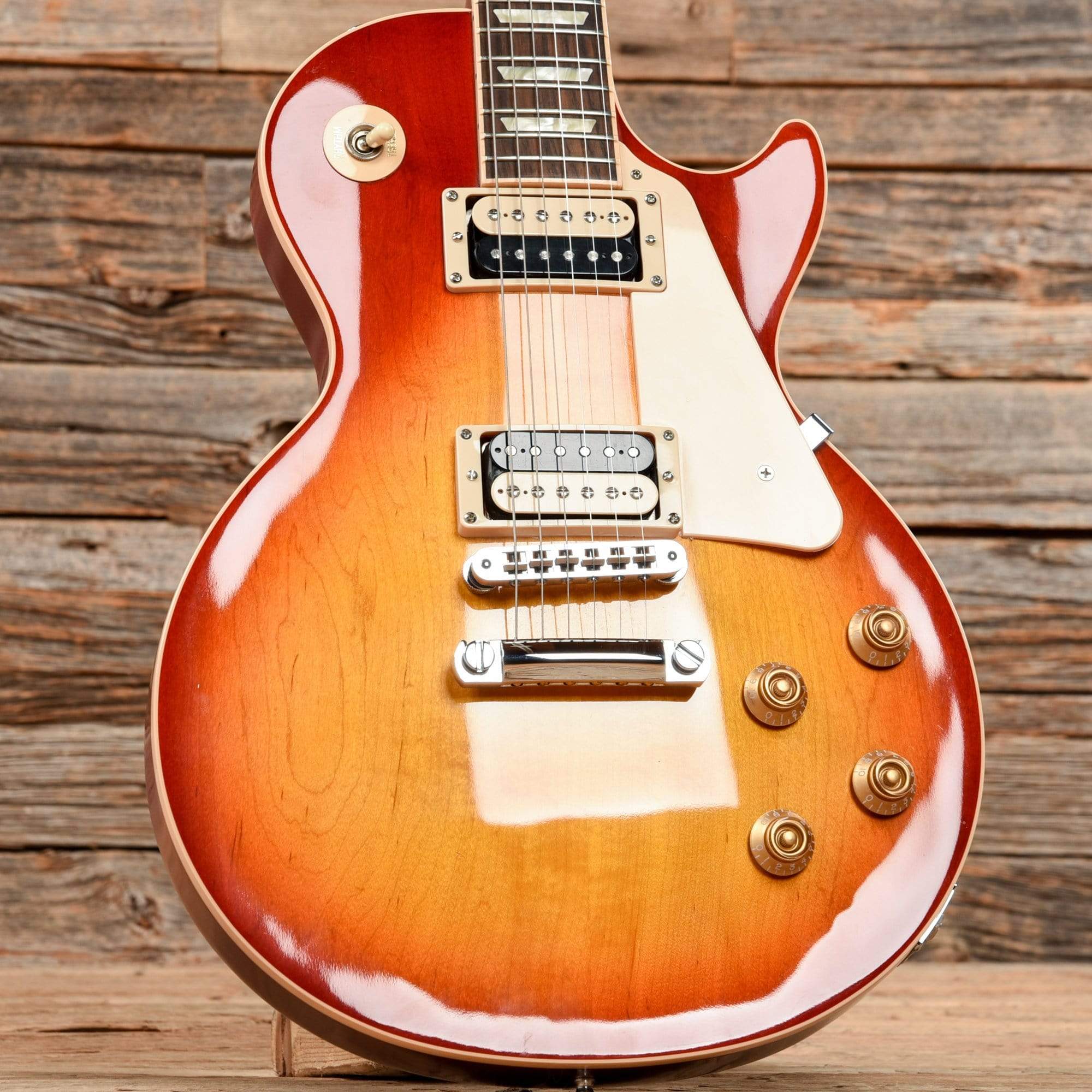 Gibson Les Paul Traditional Pro Cherry Sunburst 2010 – Chicago