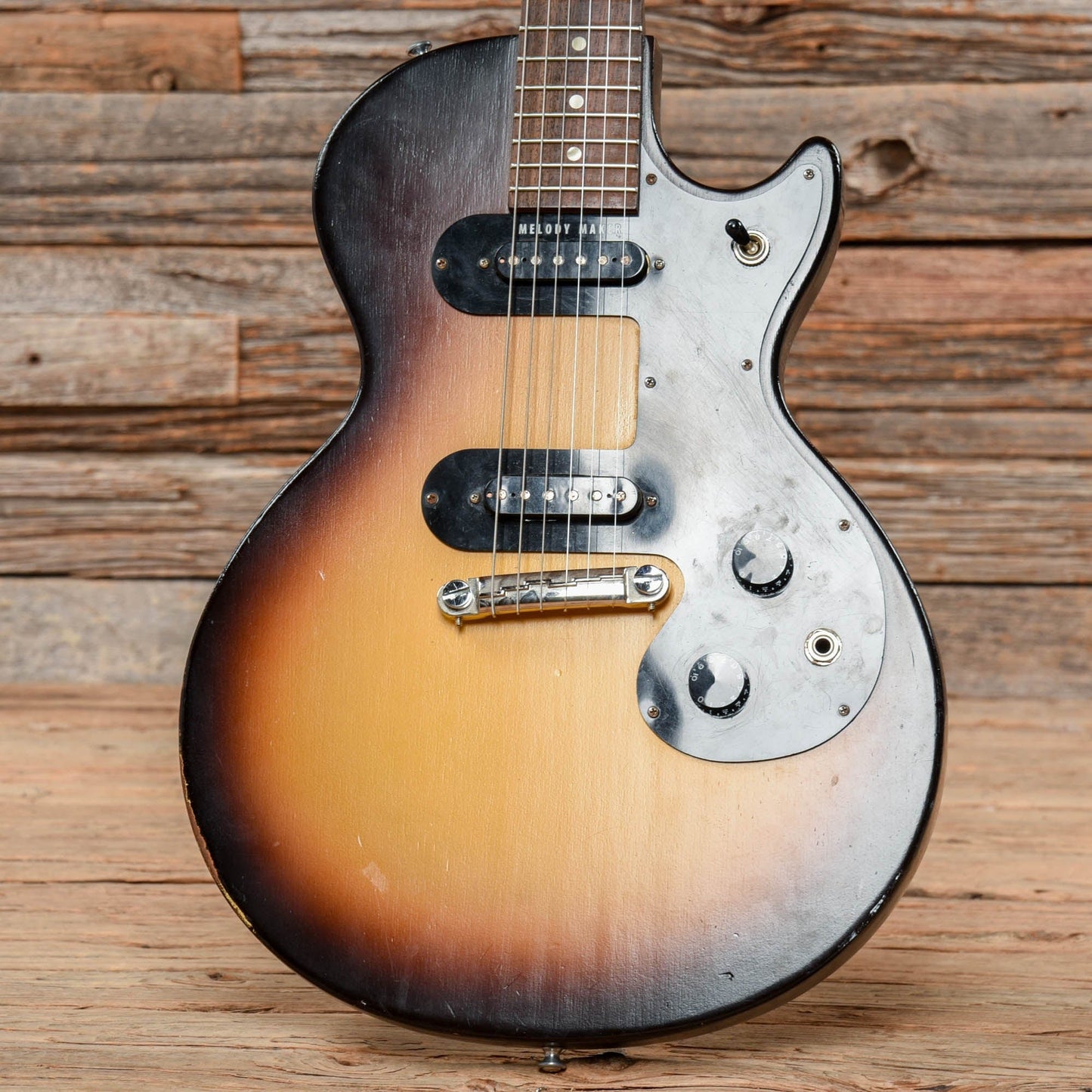 Gibson Melody Maker D Satin Sunburst 2007 Electric Guitars / Solid Body