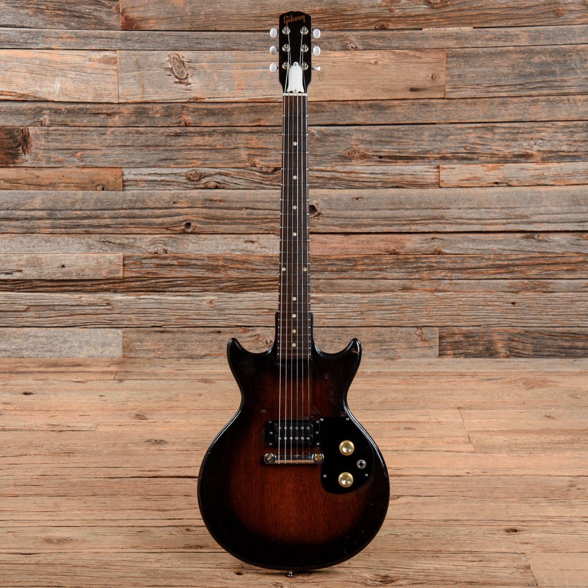 Gibson Melody Maker Sunburst Refin 1964 Electric Guitars / Solid Body