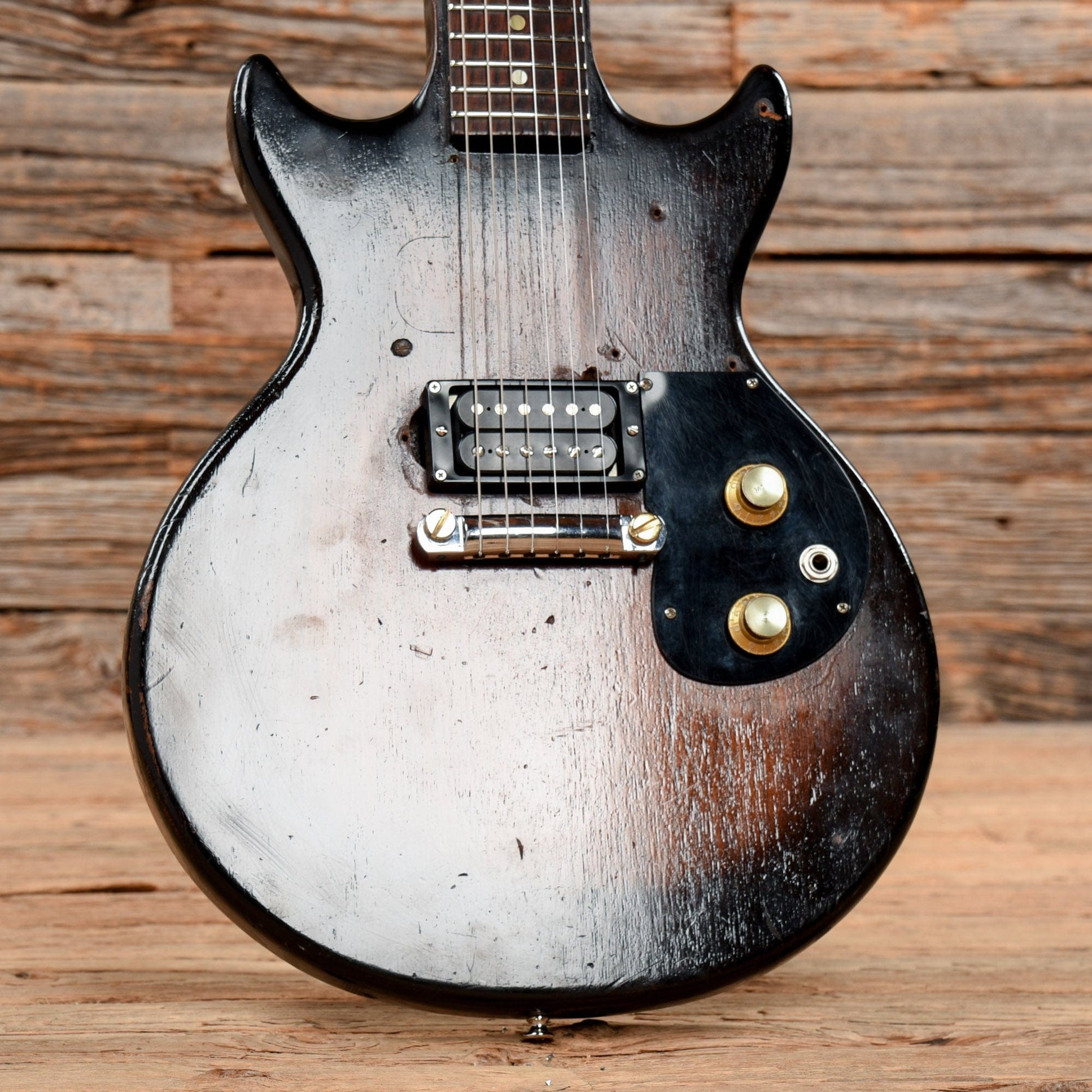 Gibson Melody Maker Sunburst Refin 1964 Electric Guitars / Solid Body