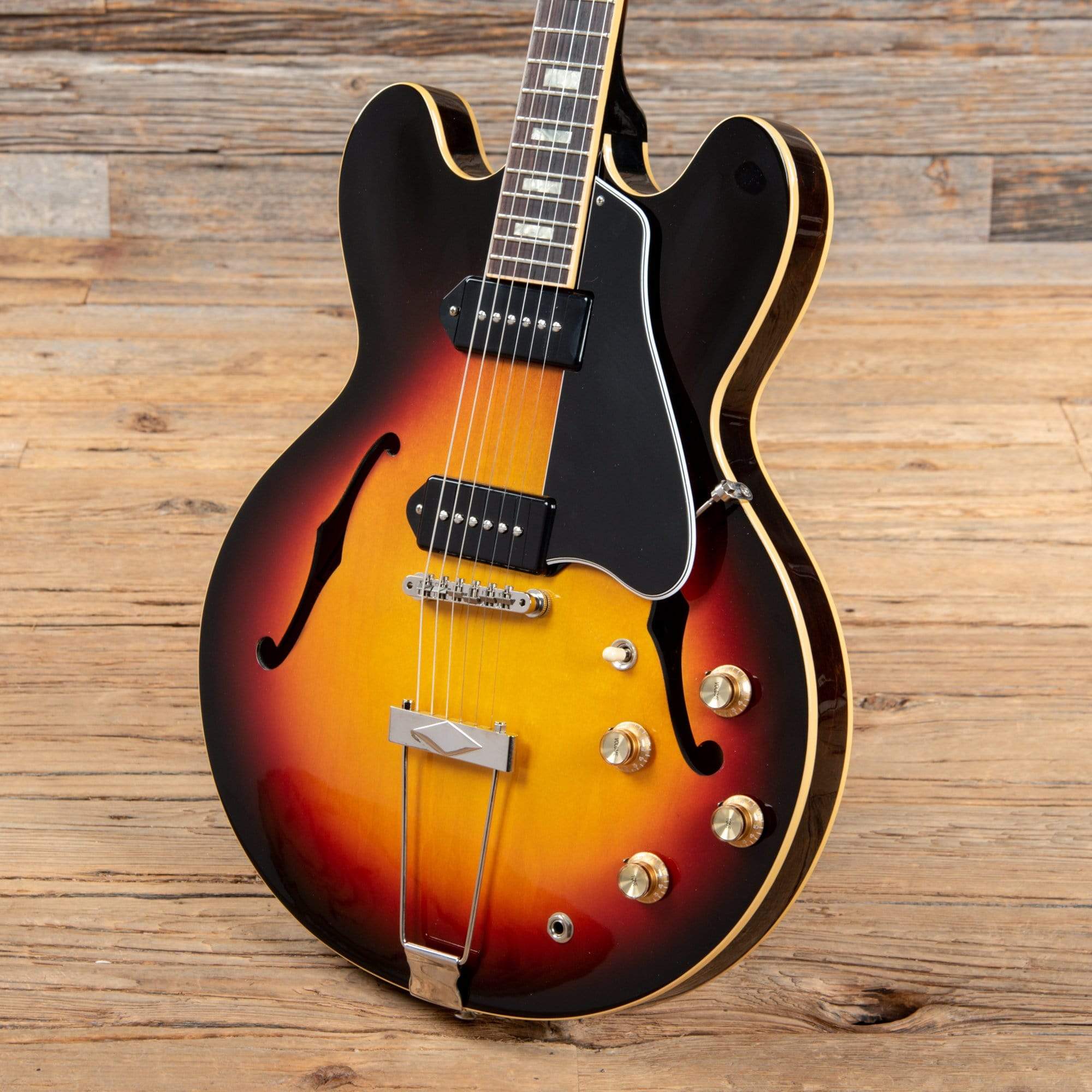Gibson Memphis ES-330 Sunburst 2018 Electric Guitars / Solid Body