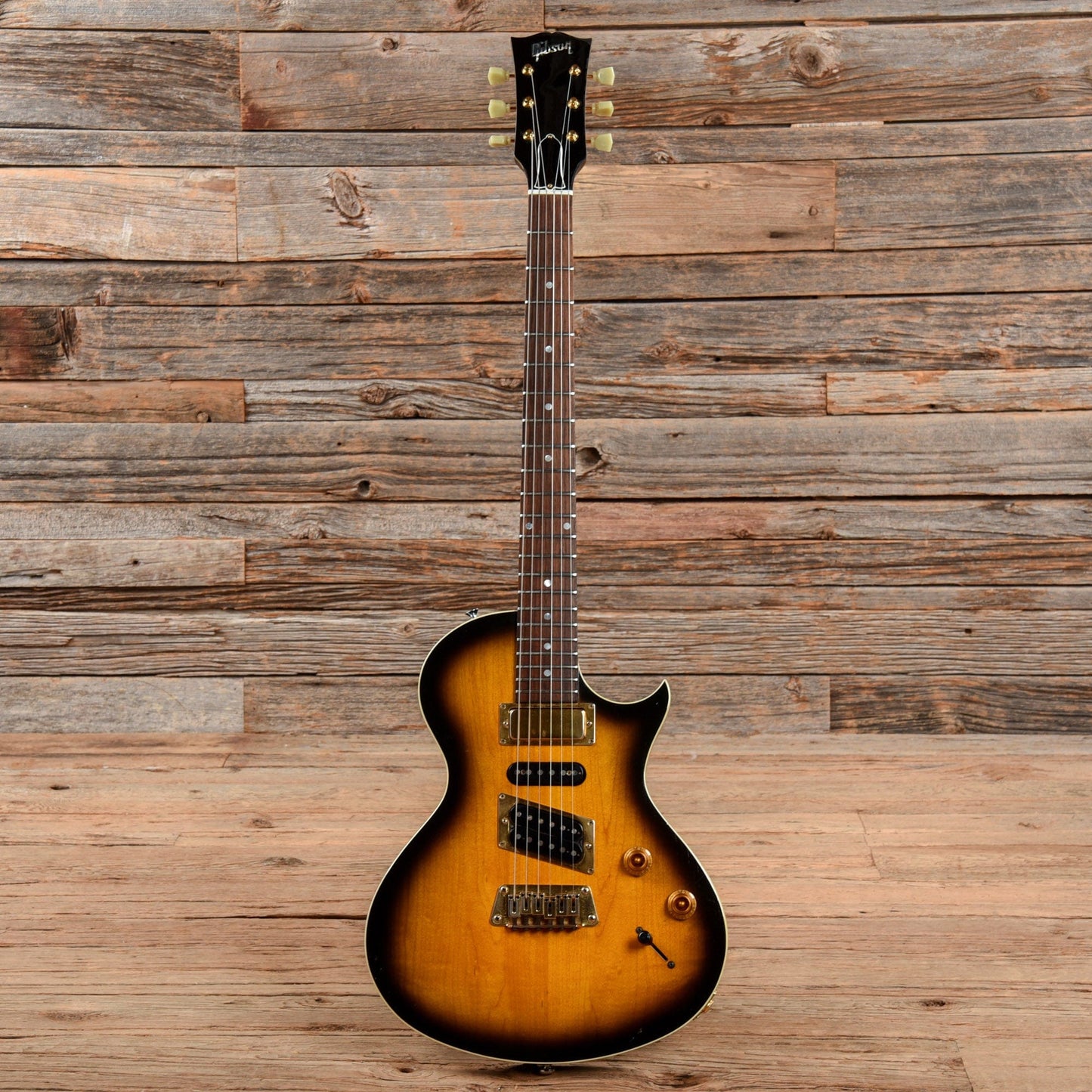 Gibson Nighthawk Special SP3 Sunburst 1996 Electric Guitars / Solid Body
