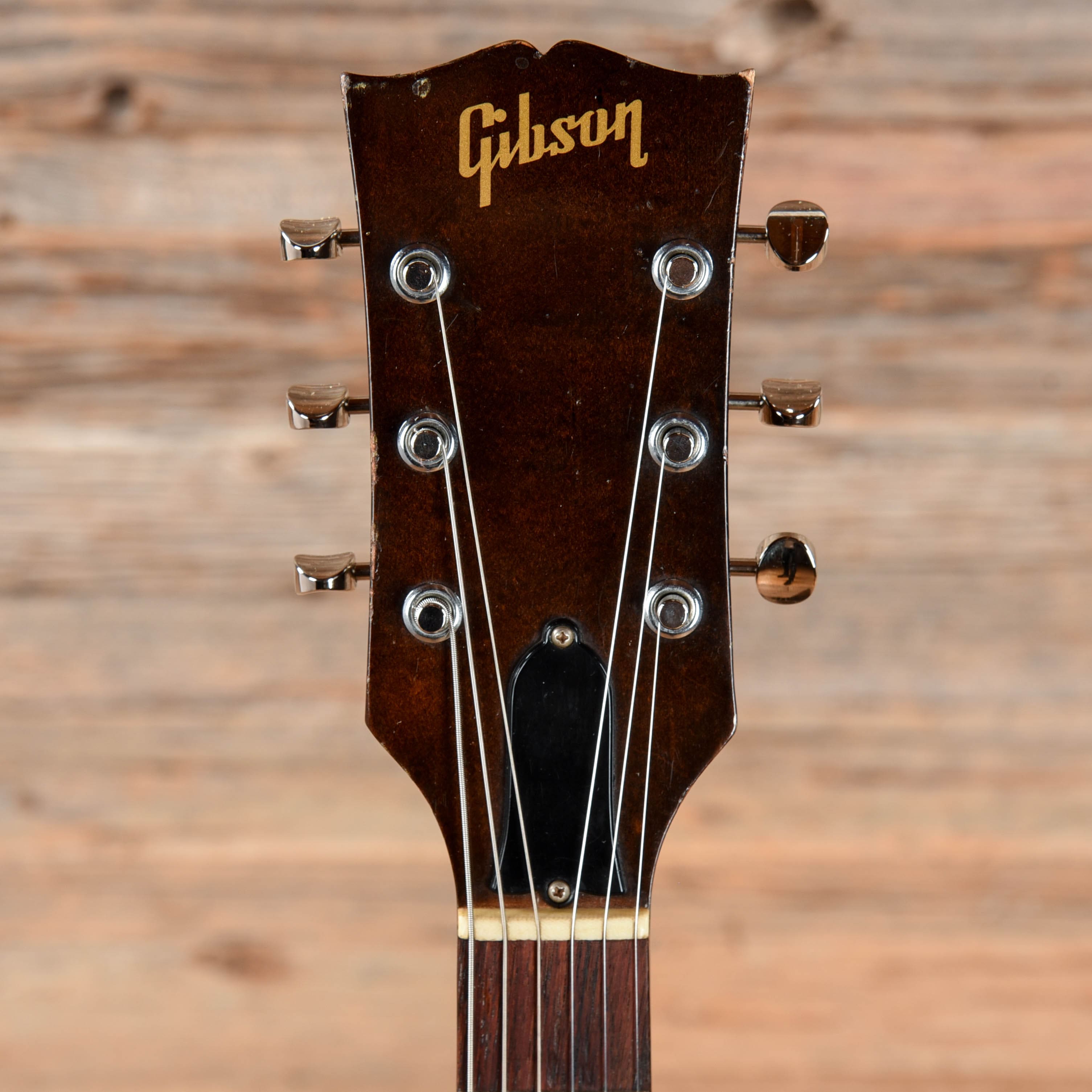 Gibson SG-100 Walnut 1972 Electric Guitars / Solid Body