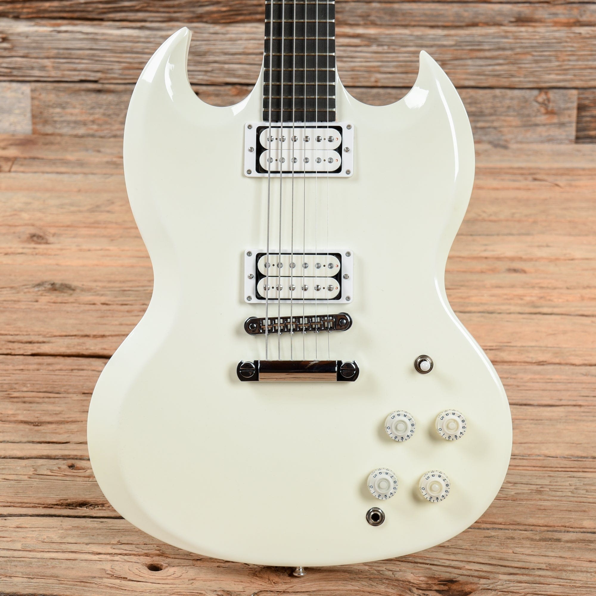 Gibson Rd Baritone Gibson SG Baritone White 2013 – Chicago Music Exchange