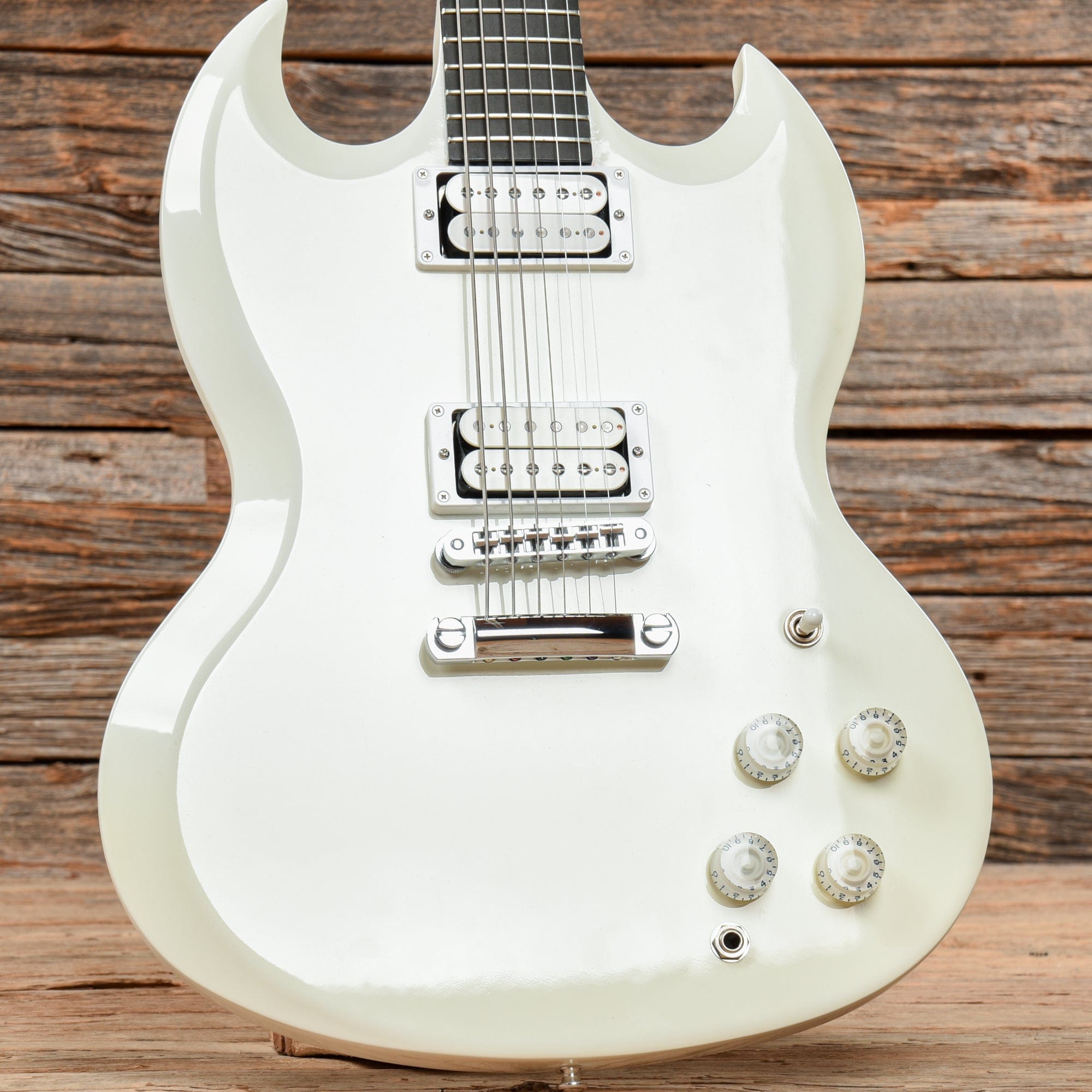 Gibson Rd Baritone Gibson SG Baritone White 2013 – Chicago Music Exchange