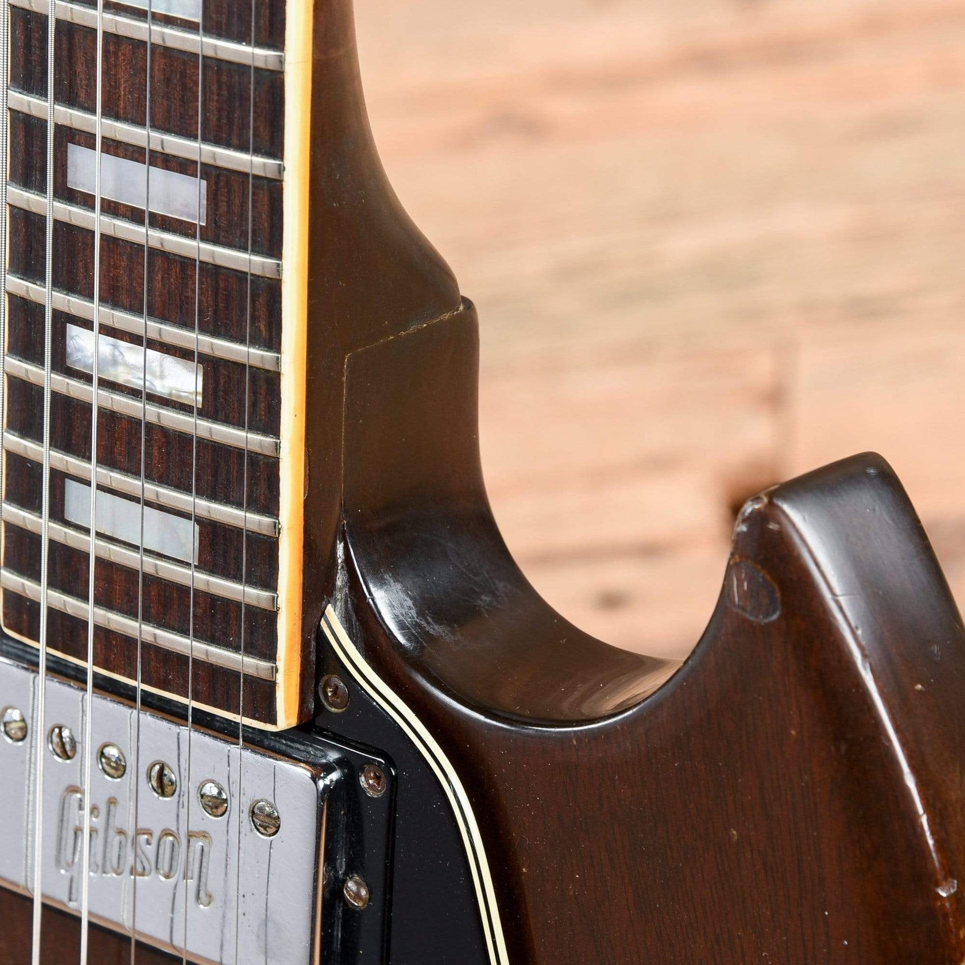 Gibson SG Deluxe Walnut 1972 Electric Guitars / Solid Body