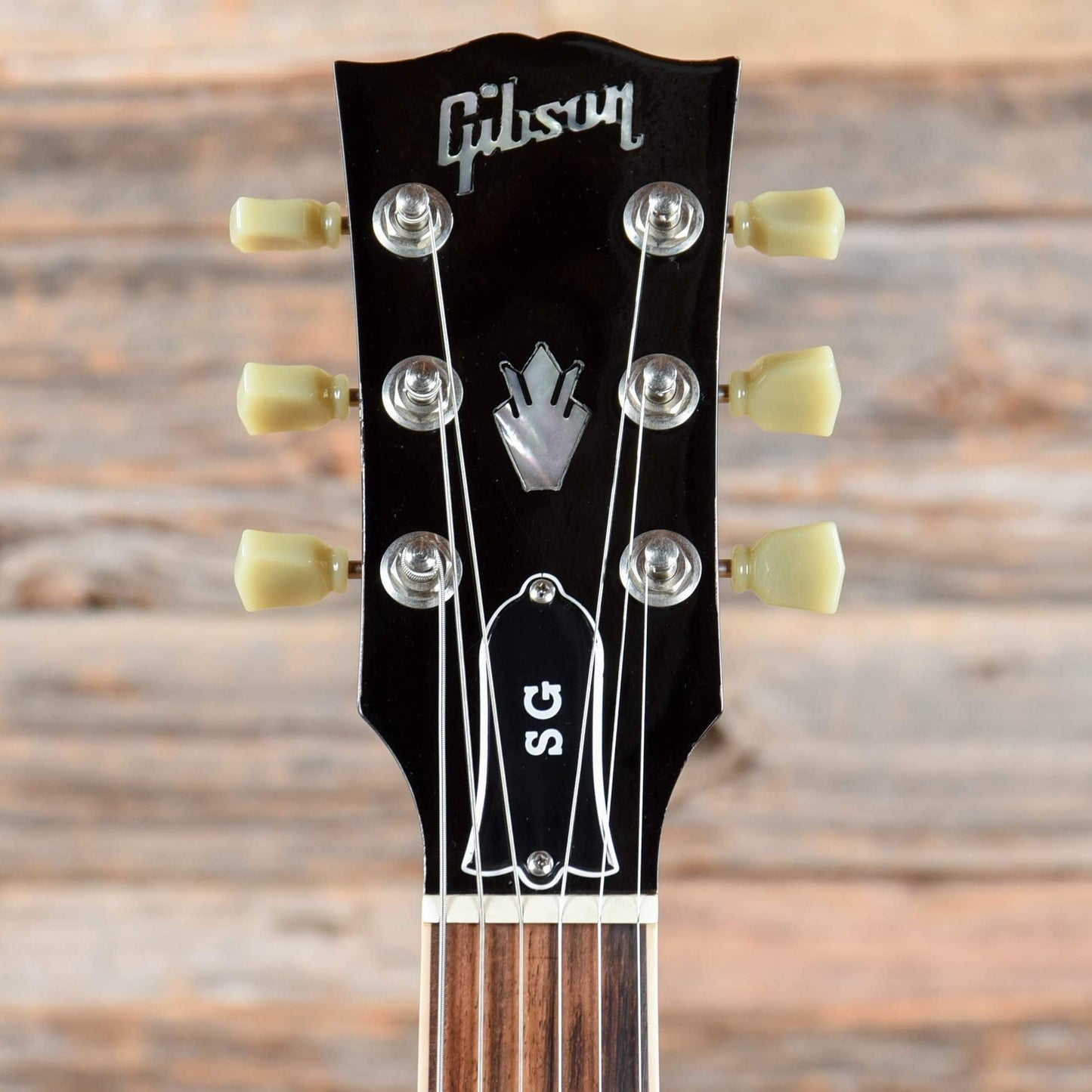 Gibson SG Standard Cherry 2005 Electric Guitars / Solid Body