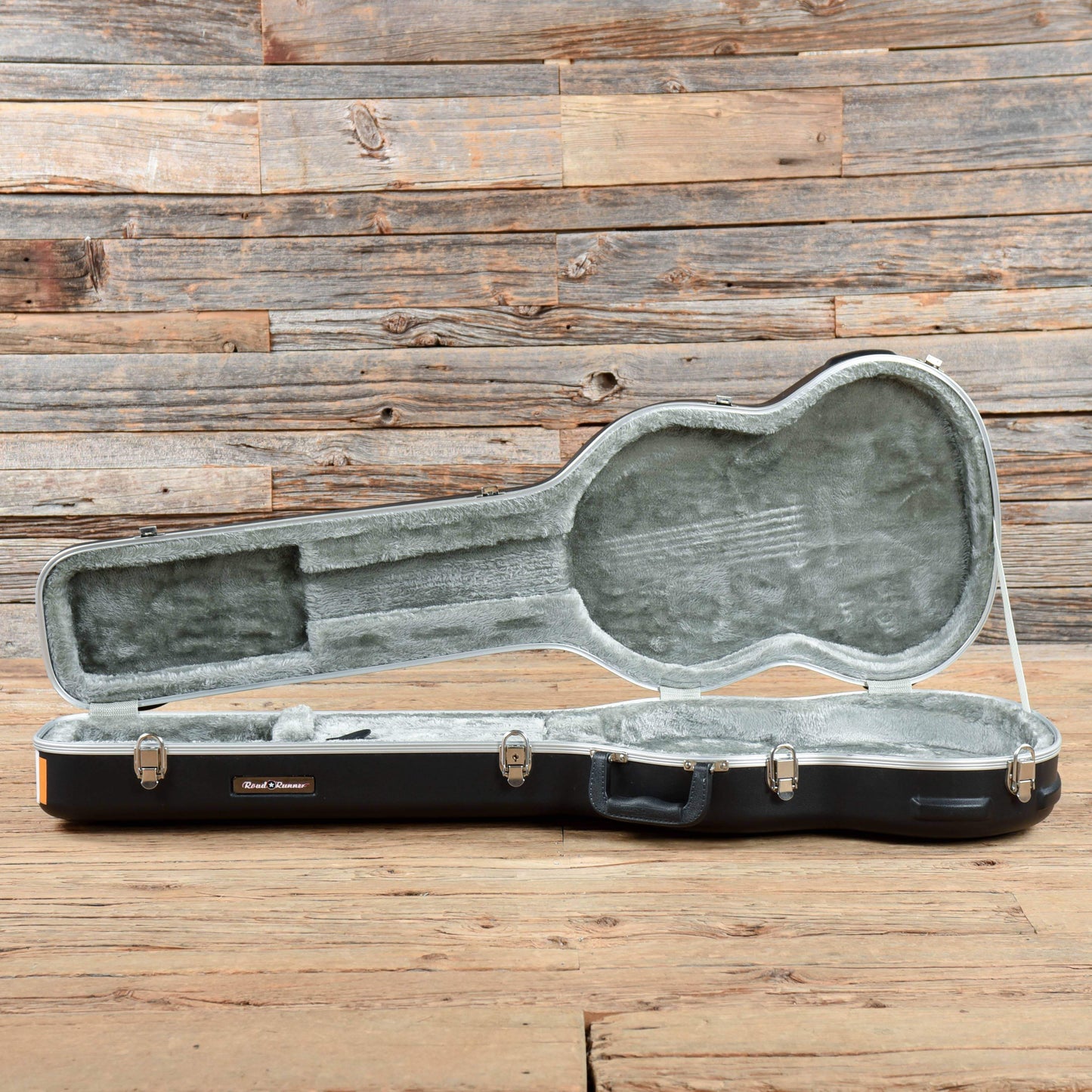 Gibson SG Standard Cherry 2005 Electric Guitars / Solid Body