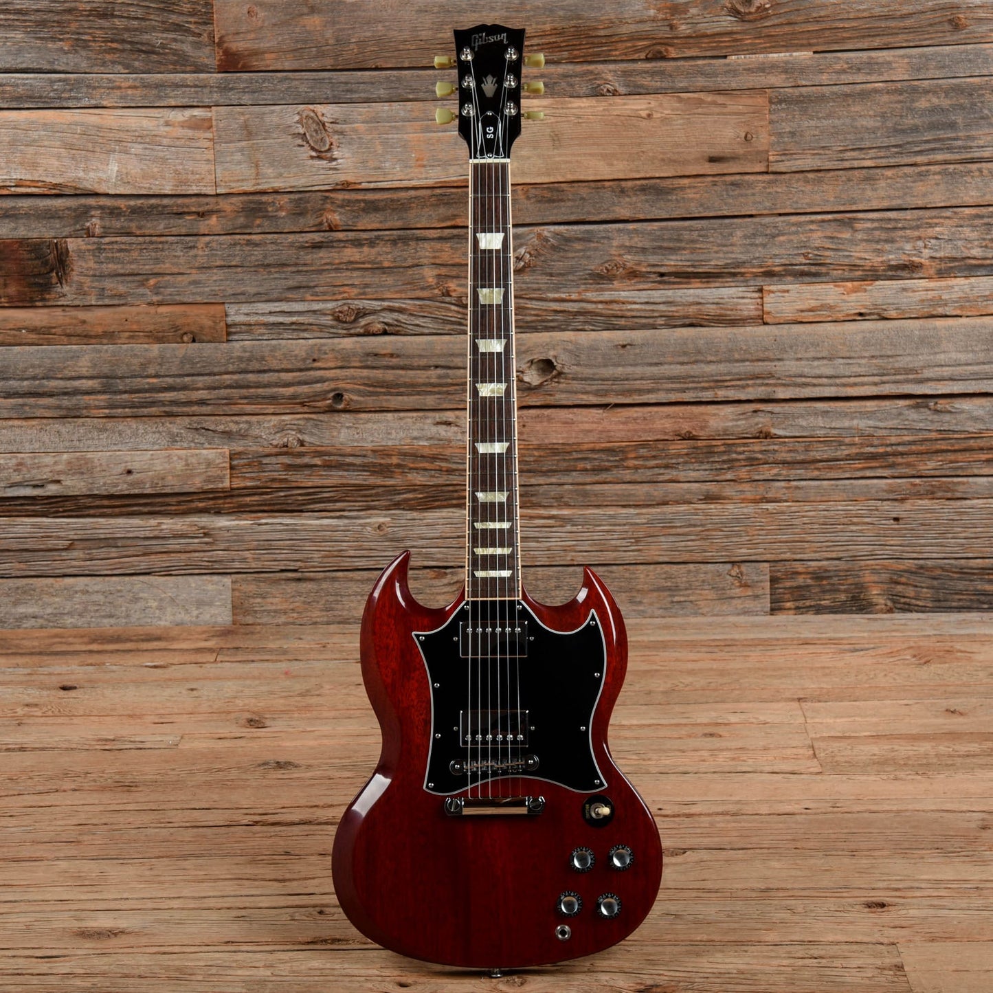 Gibson SG Standard Cherry 2005 Electric Guitars / Solid Body