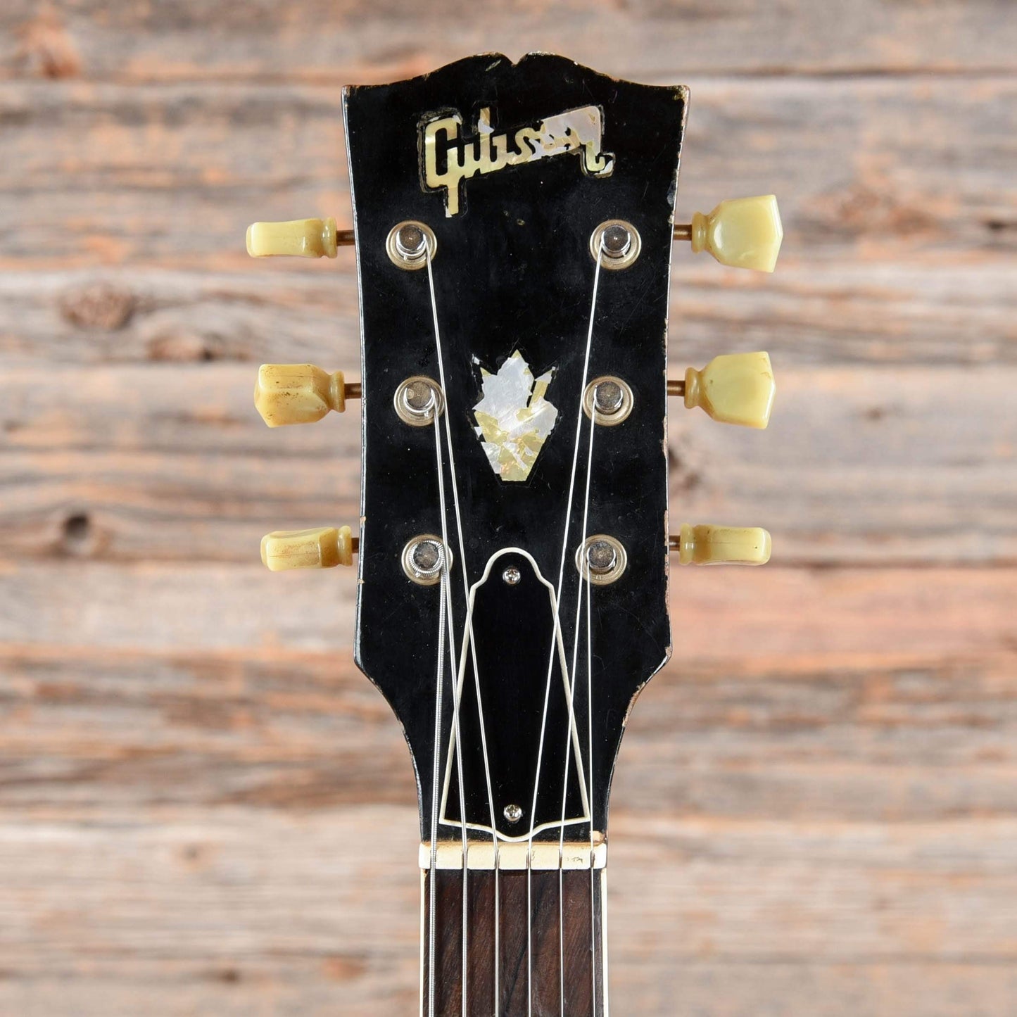 Gibson SG Standard Walnut 1970 Electric Guitars / Solid Body