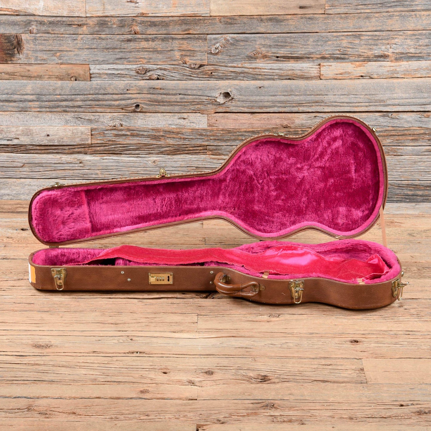 Gibson SG Standard Walnut 1970 Electric Guitars / Solid Body