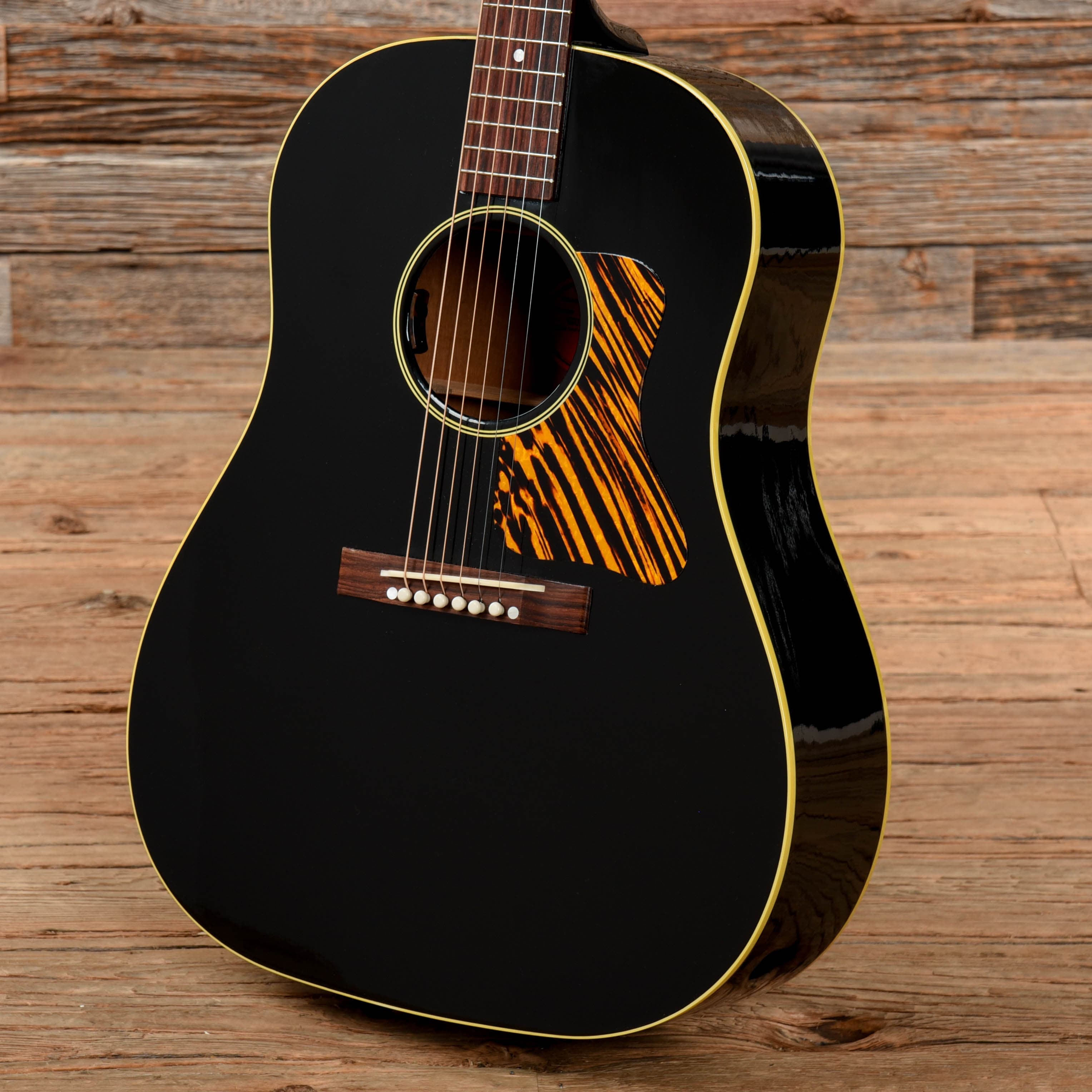 Gibson Custom J-35 Saito Signature Black 2018