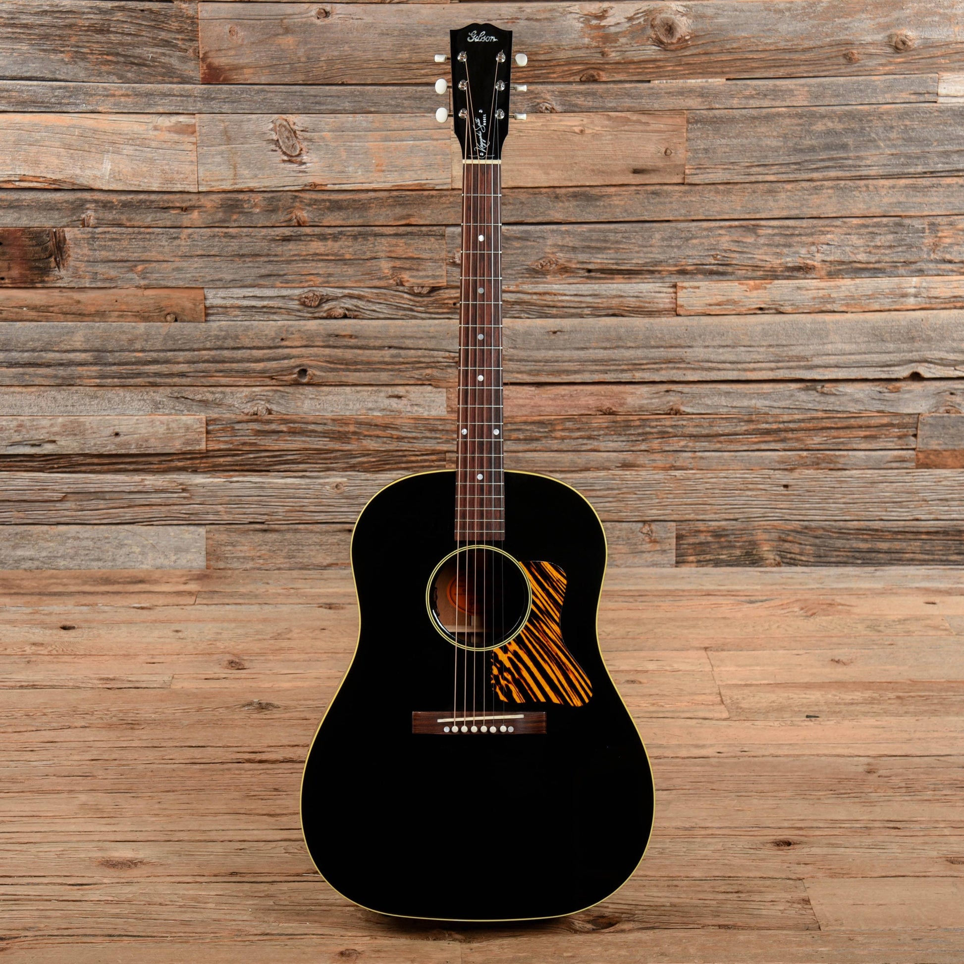Gibson Custom J-35 Saito Signature Black 2018