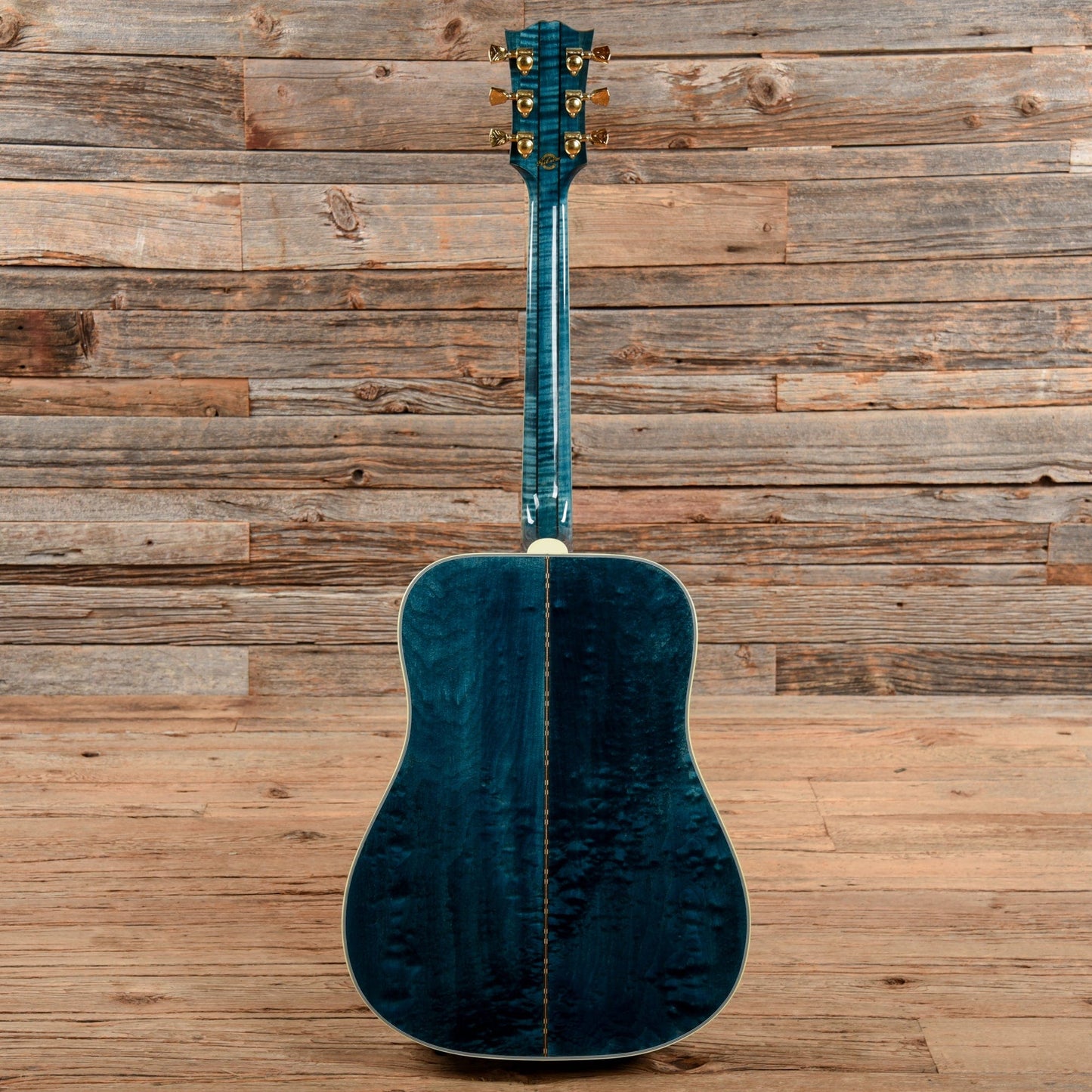 Gibson Doves in Flight Blue 2019