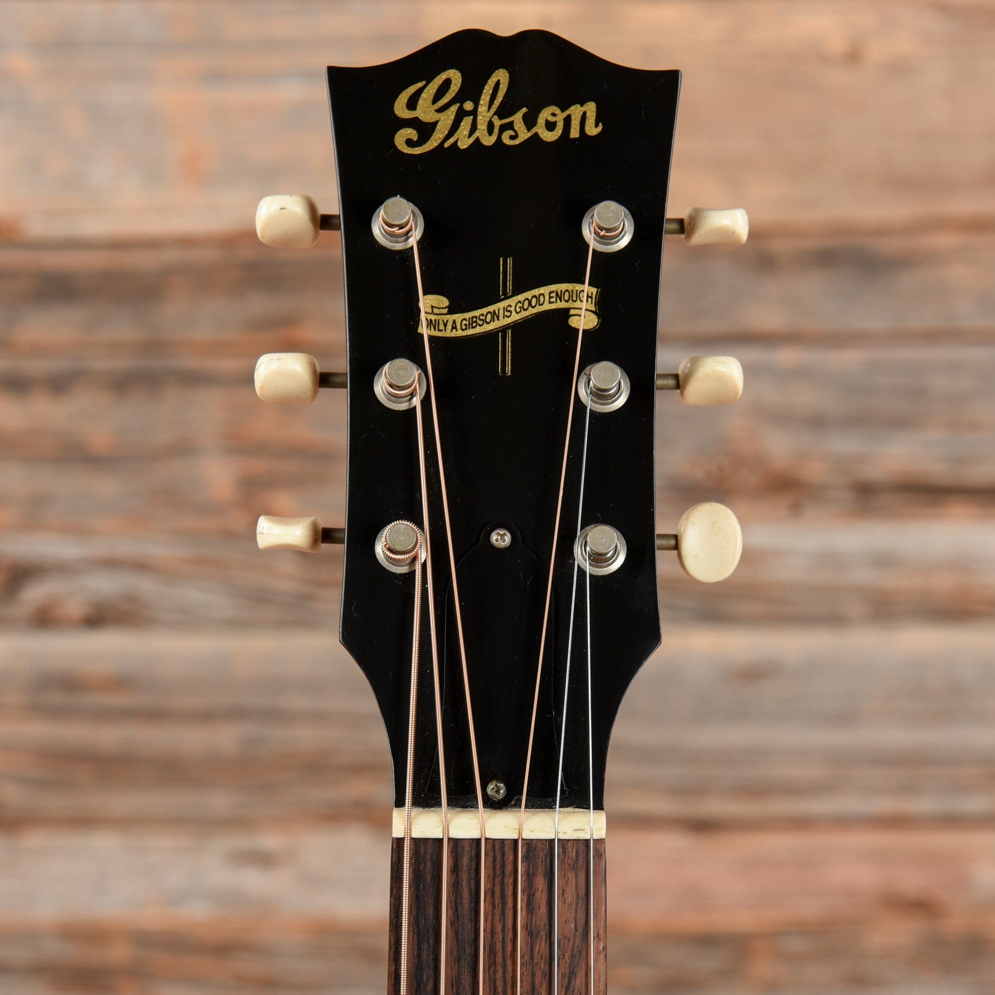 Gibson J-45 