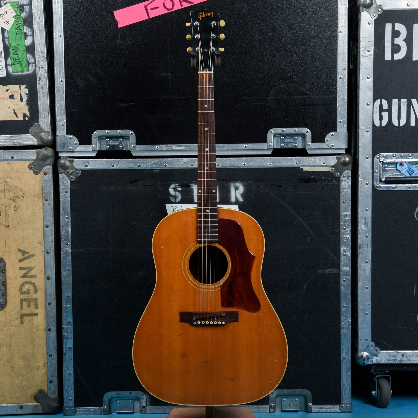 Gibson J-50 Natural 1969