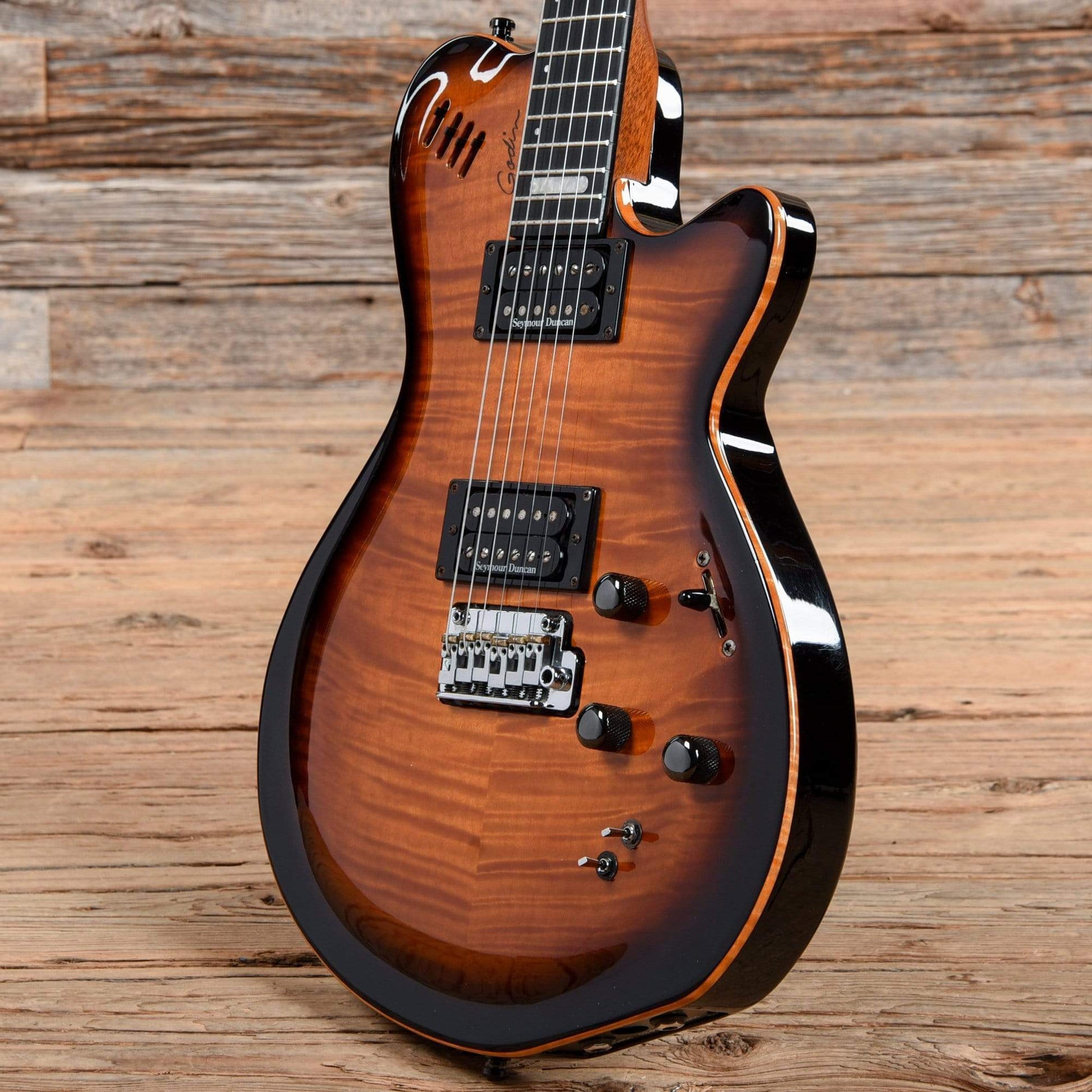 Godin LGXT Cognac Burst 2008 Acoustic Guitars / Built-in Electronics