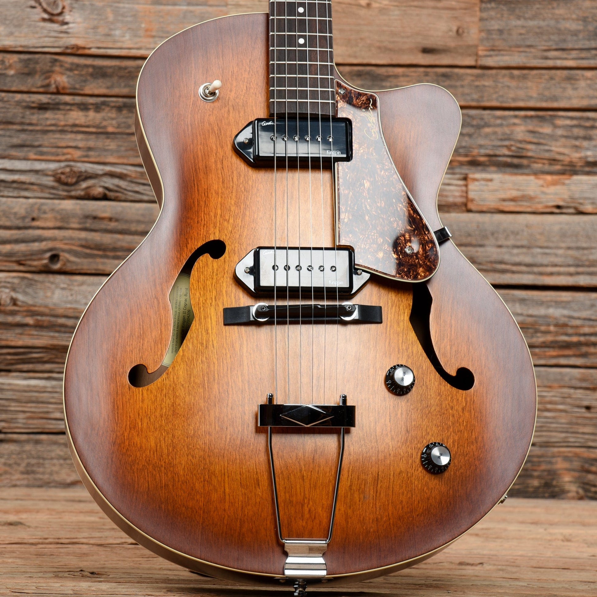 Godin 5th Avenue CW Kingpin II Cognac Burst Electric Guitars / Hollow Body