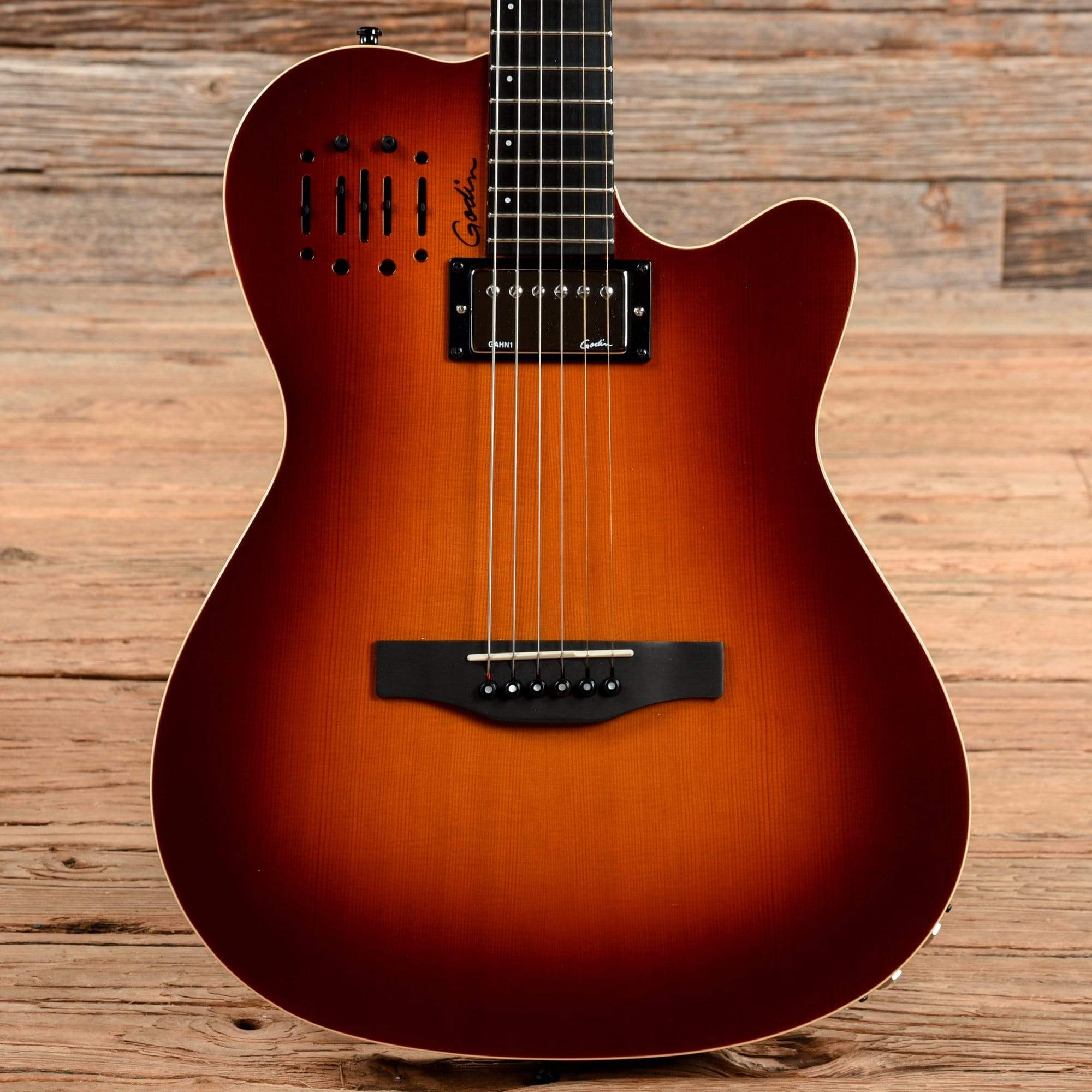 Godin Ultra A6 Cognac Burst HG - | 0 Guitar Electric 1 High-gloss