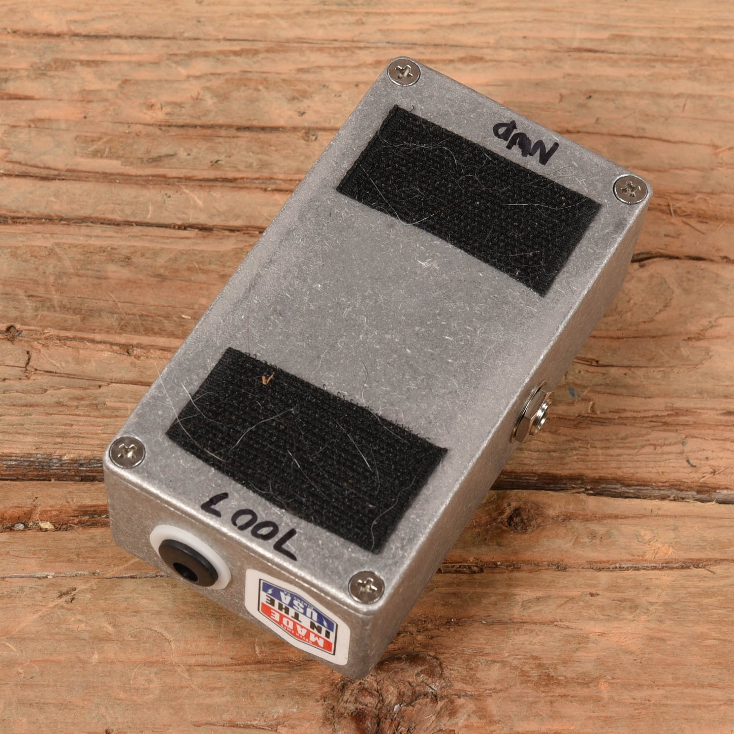 Greer Amps Fish Press Effects and Pedals / Chorus and Vibrato
