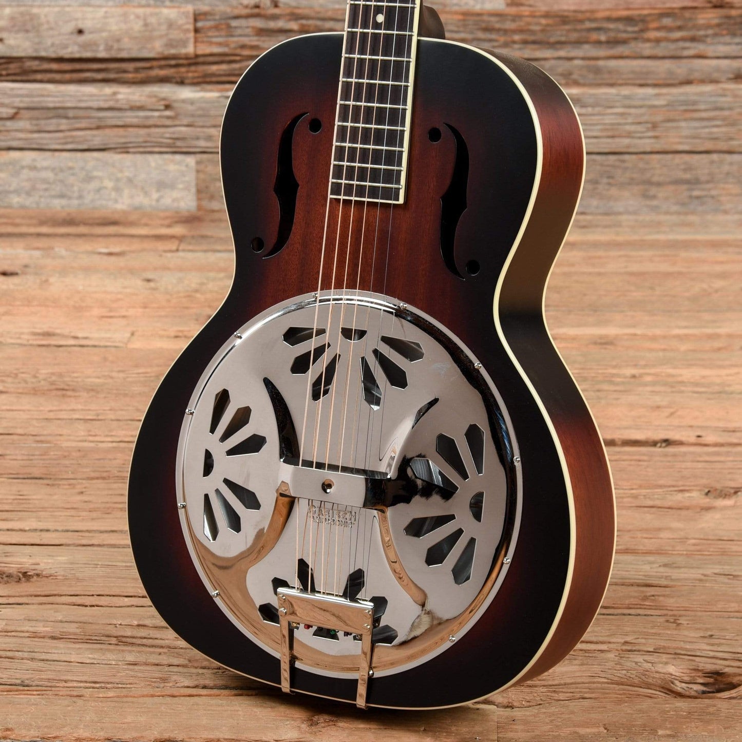 Gretsch G9220 Bobtail Round Neck Mahogany Body 2-Color Sunburst Acoustic/Electric Acoustic Guitars / Built-in Electronics
