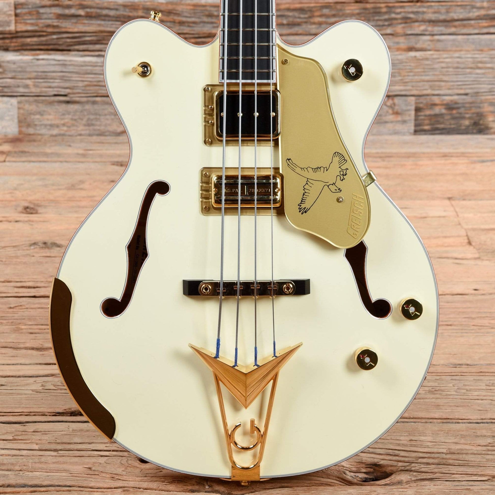 Gretsch G6136B-TP Tom Petersson Signature Falcon Bass White 2017 Bass Guitars / Short Scale